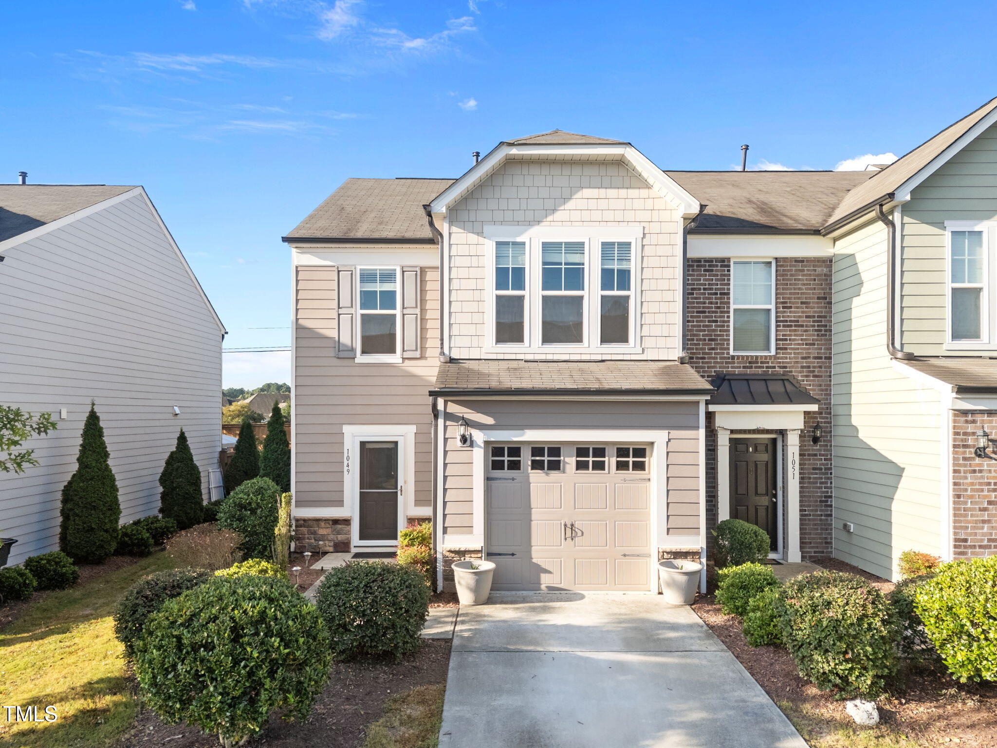 1049 Laceflower Drive
