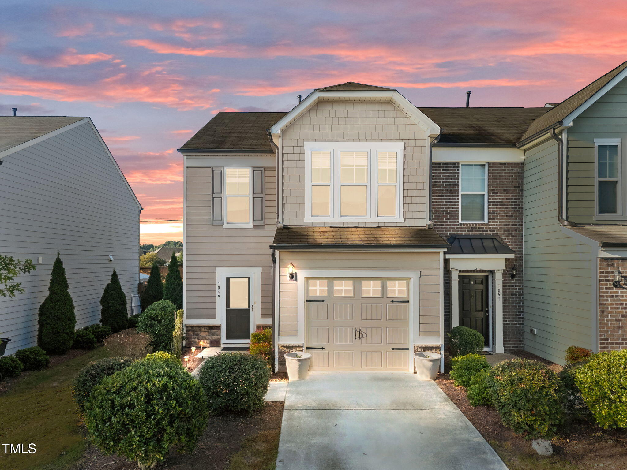 1049 Laceflower Drive