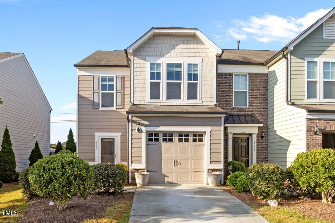 1049 Laceflower Drive