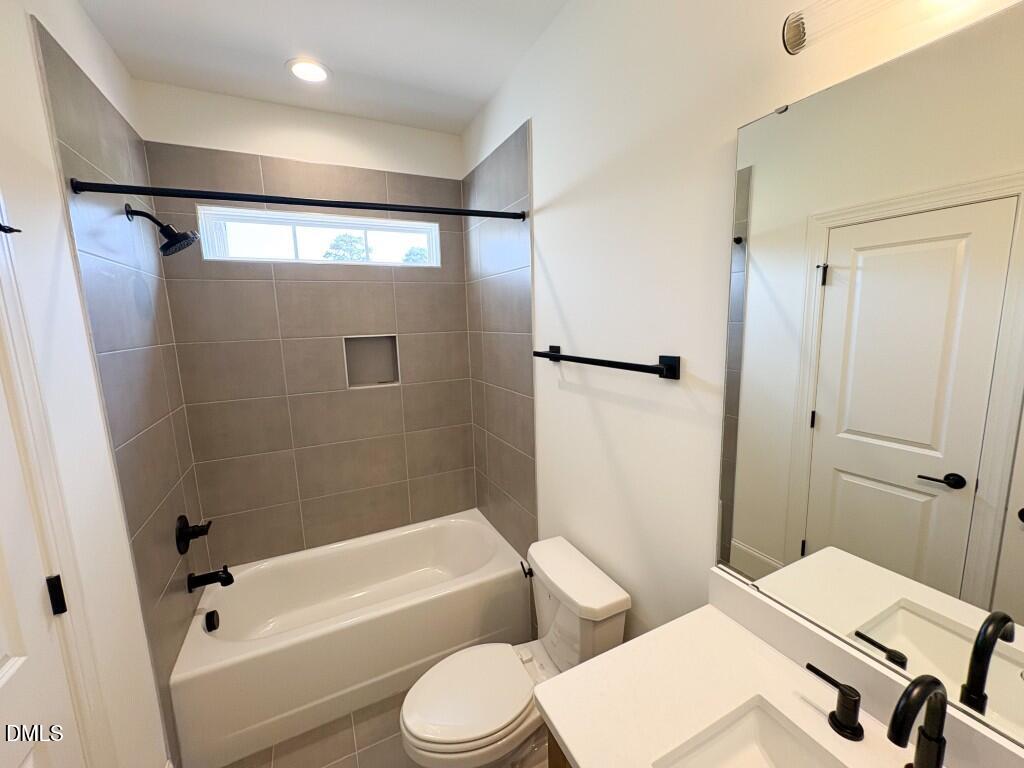 160 Broadleaf Lane