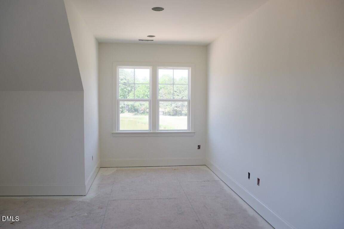 160 Broadleaf Lane