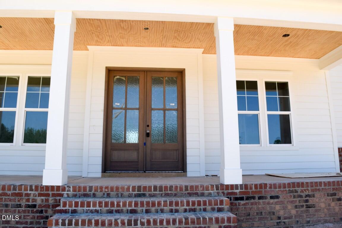 160 Broadleaf Lane