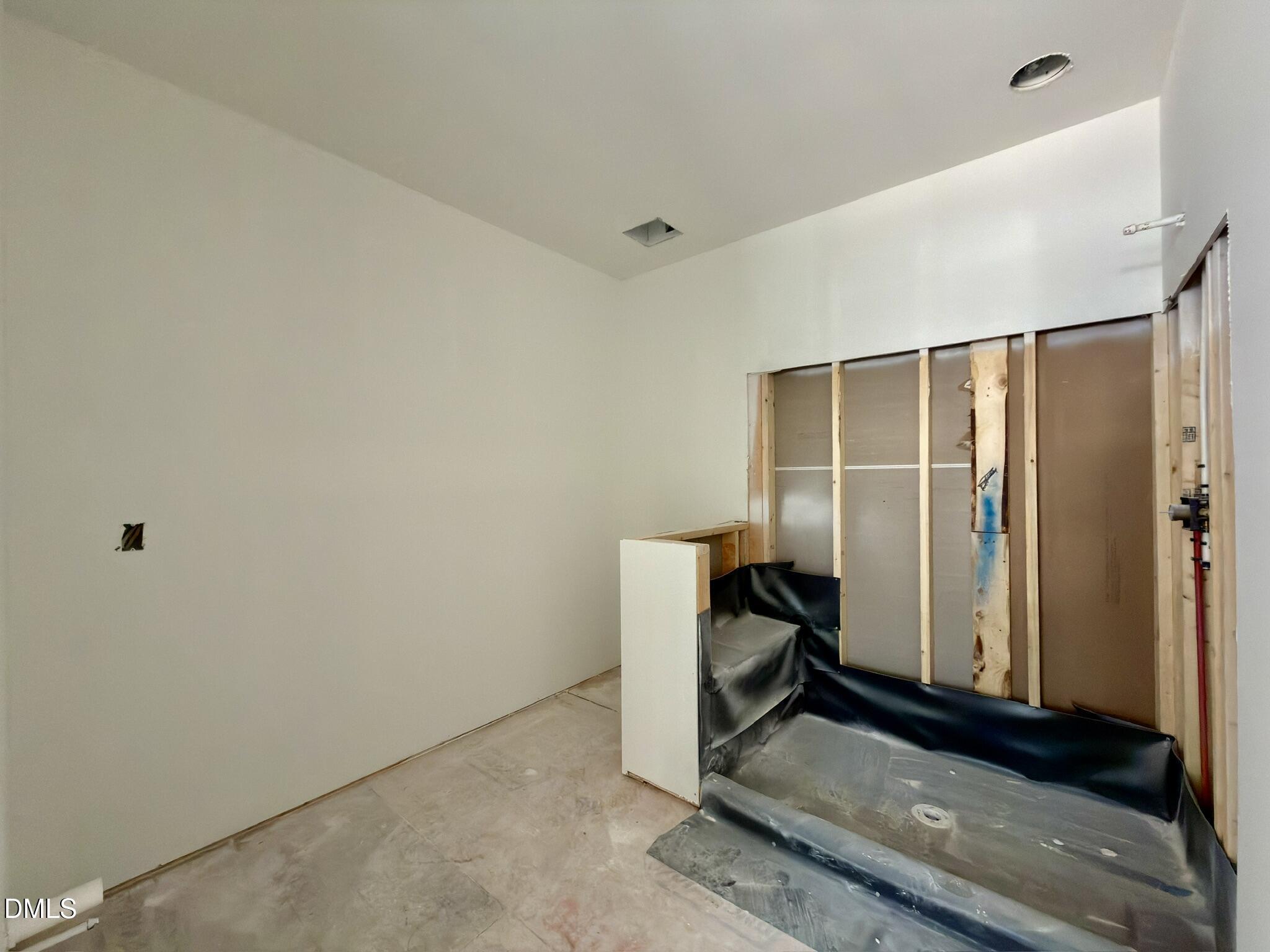 704 Coventry Court
