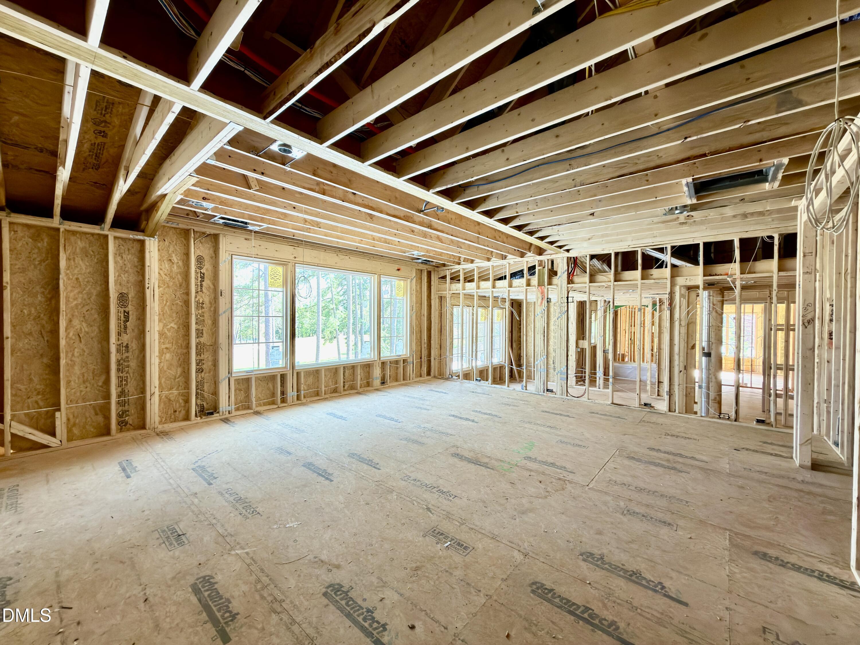 7136 North Ridge Drive