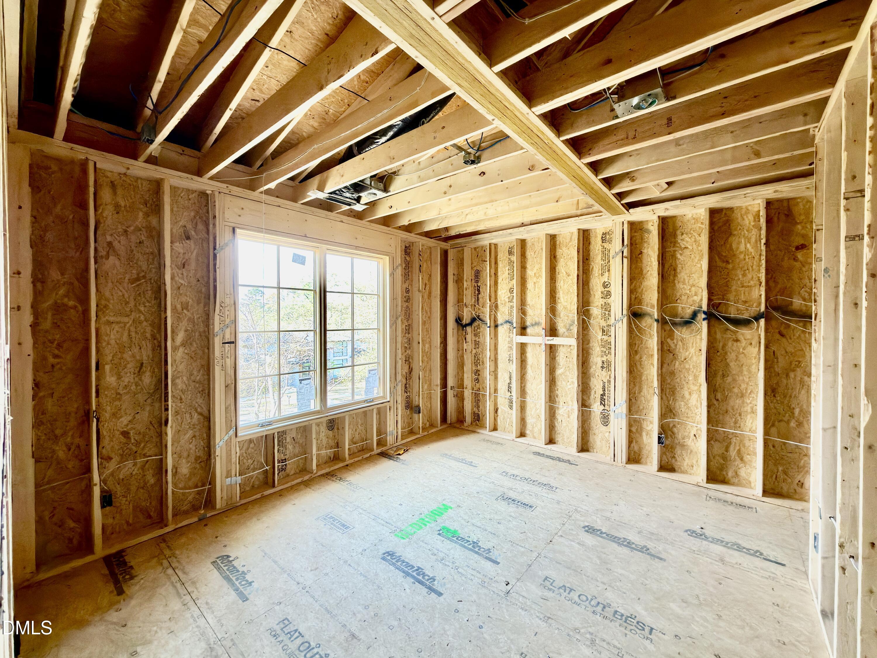 7136 North Ridge Drive