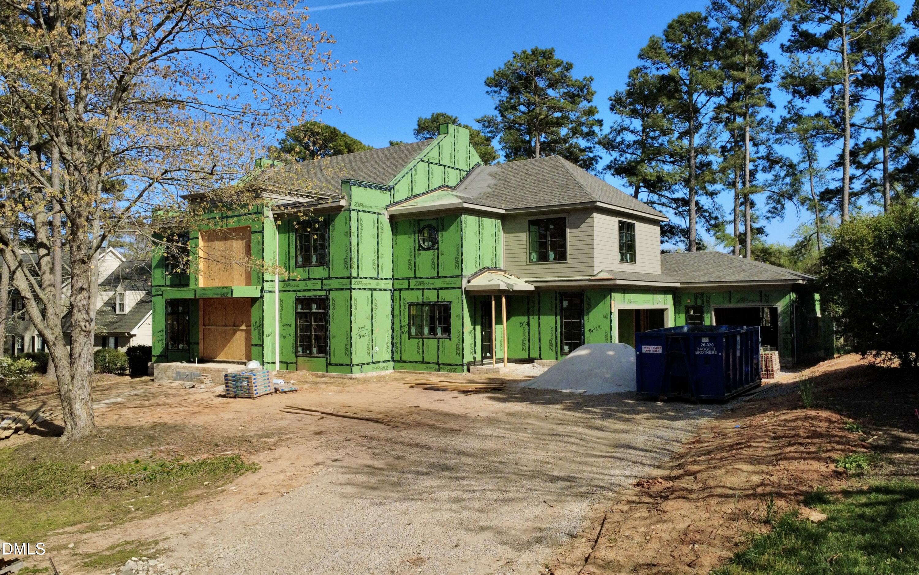 7136 North Ridge Drive