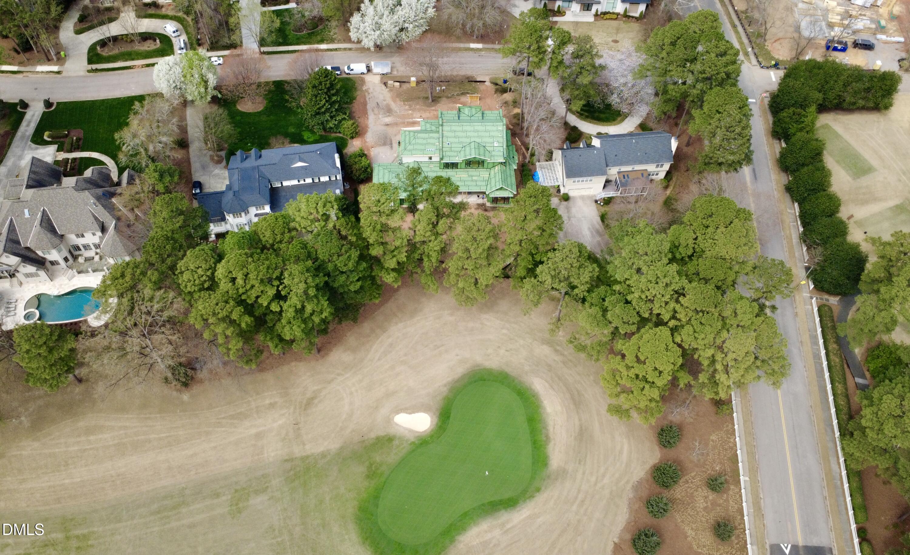 7136 North Ridge Drive