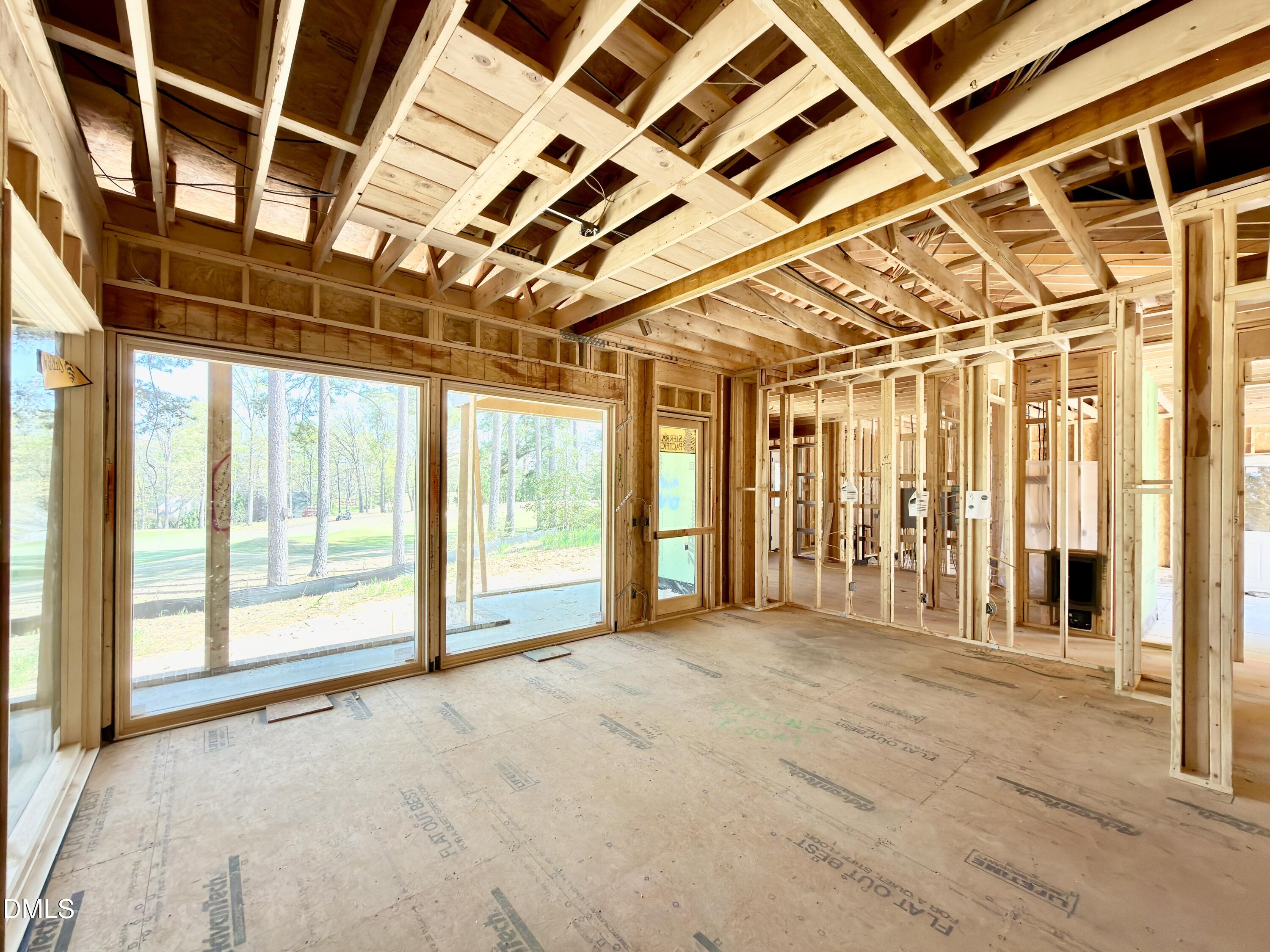 7136 North Ridge Drive