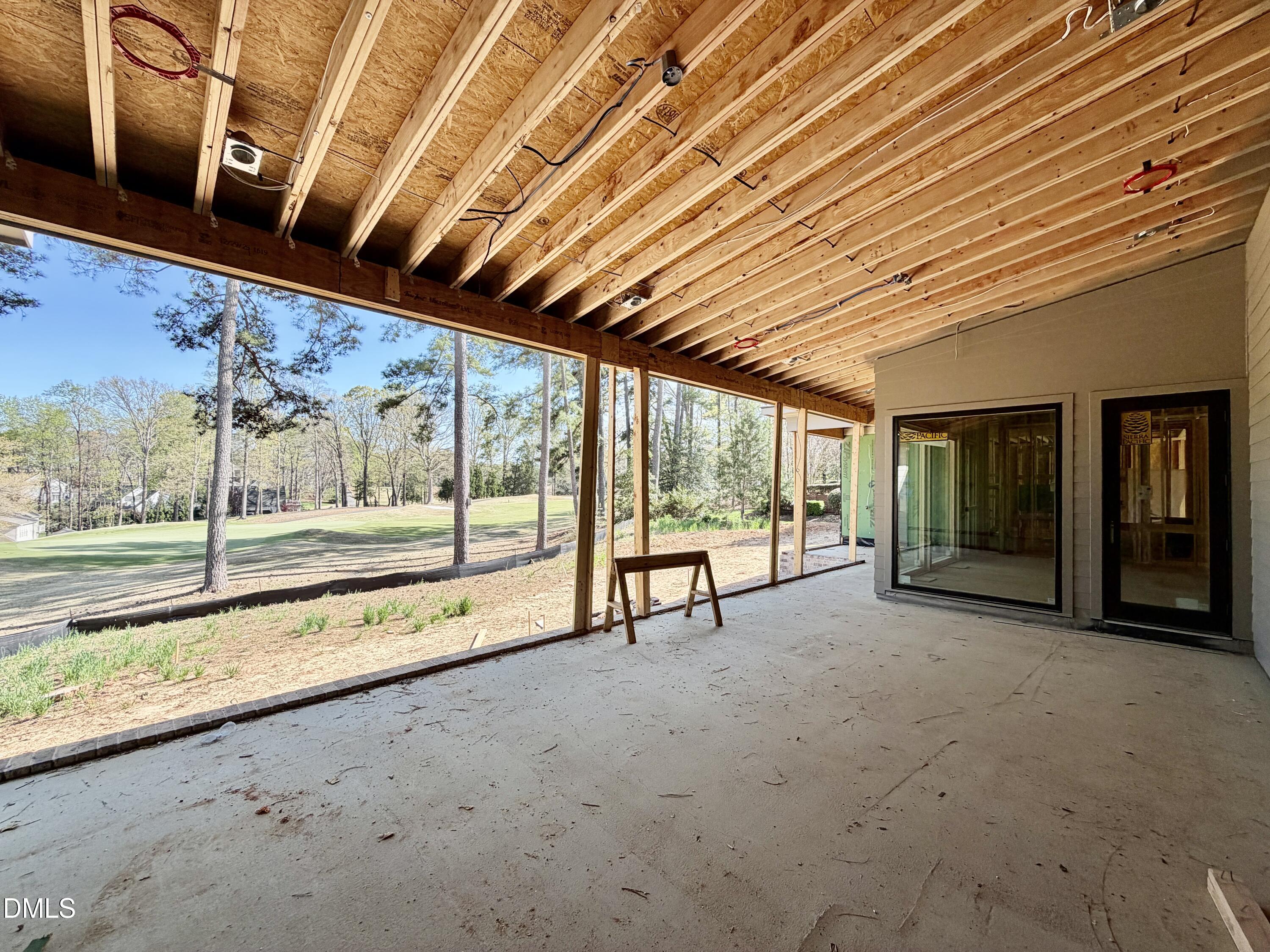 7136 North Ridge Drive