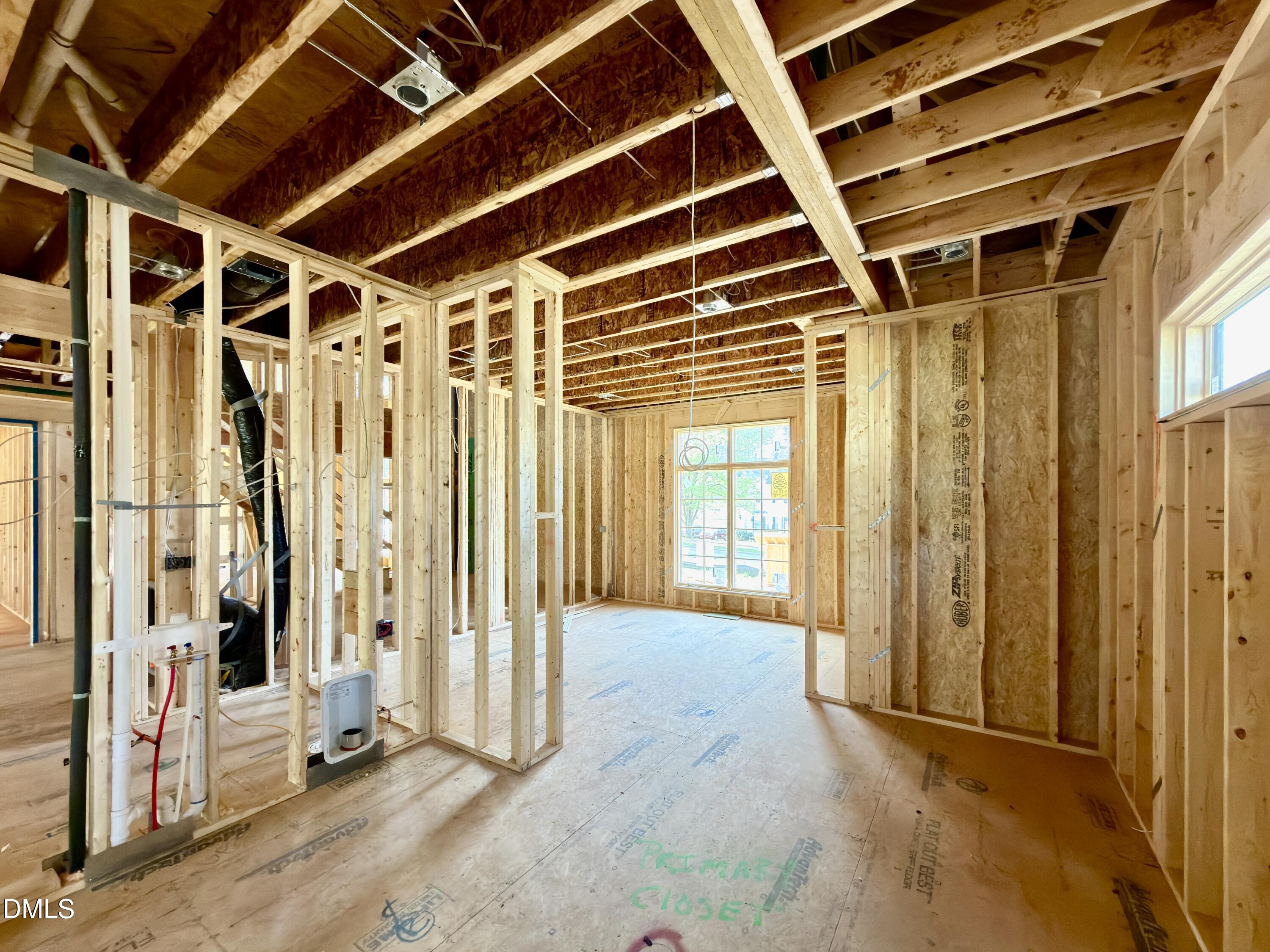 7136 North Ridge Drive