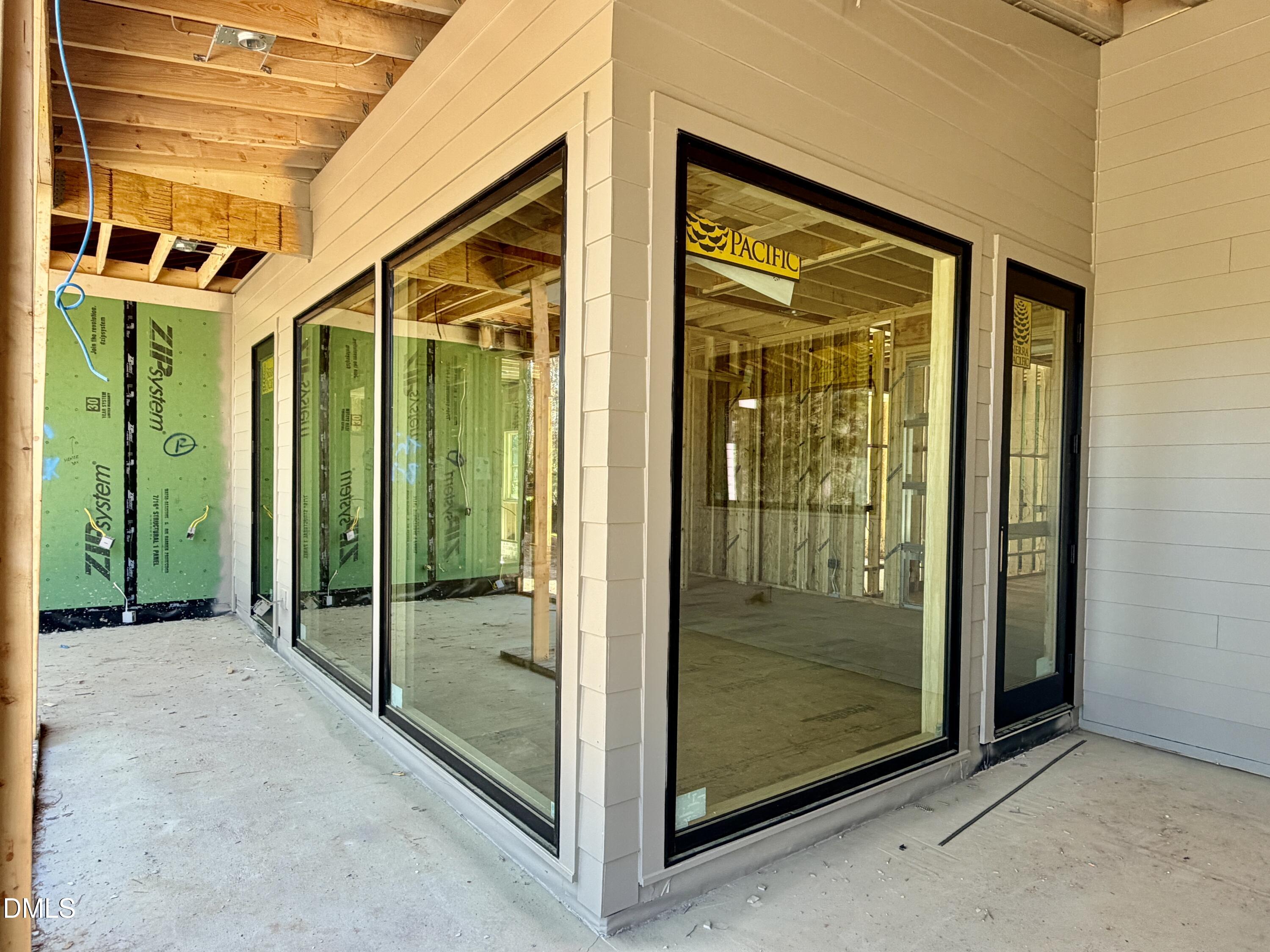 7136 North Ridge Drive