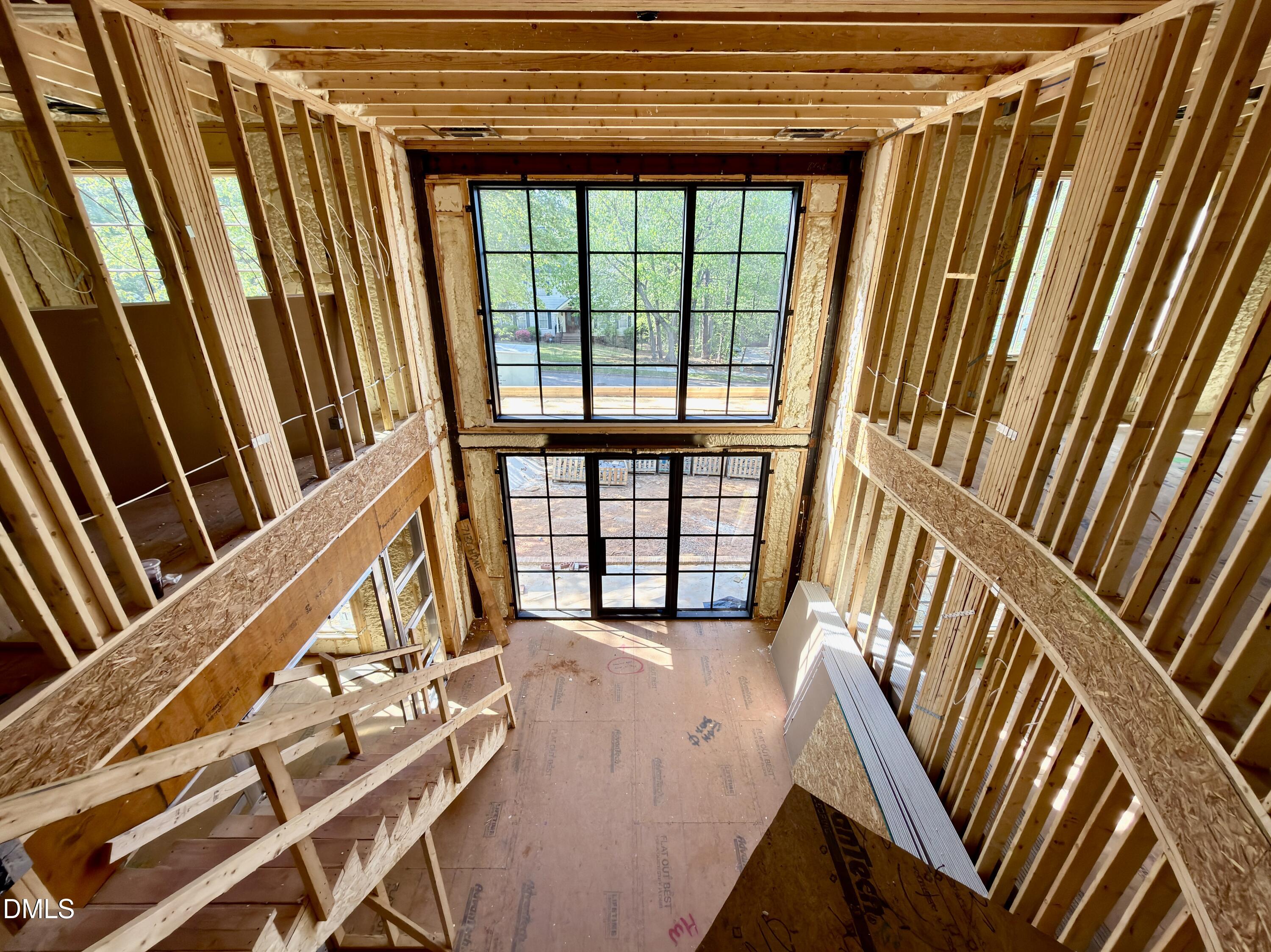 7136 North Ridge Drive