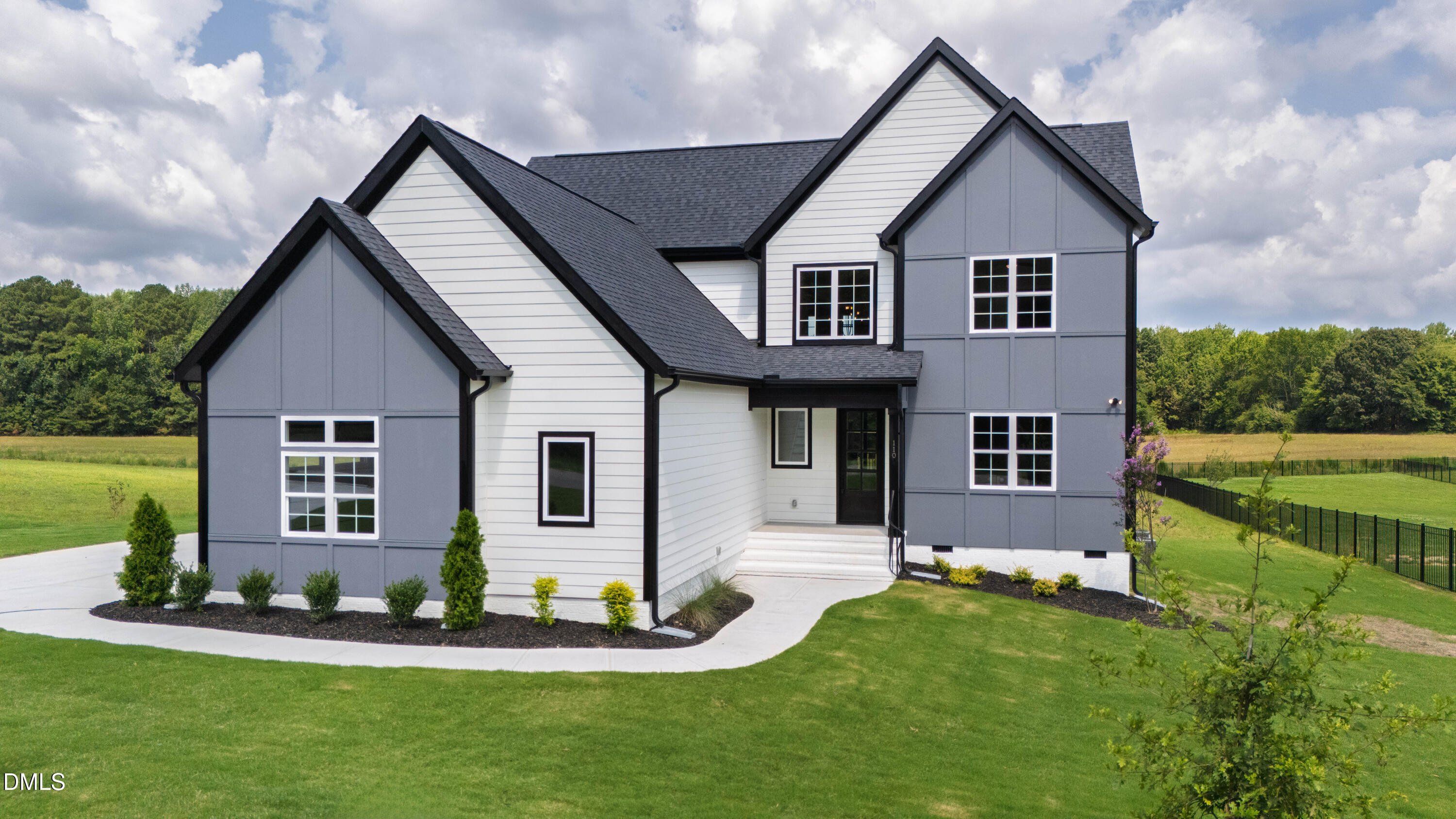 110 Firefly Lane