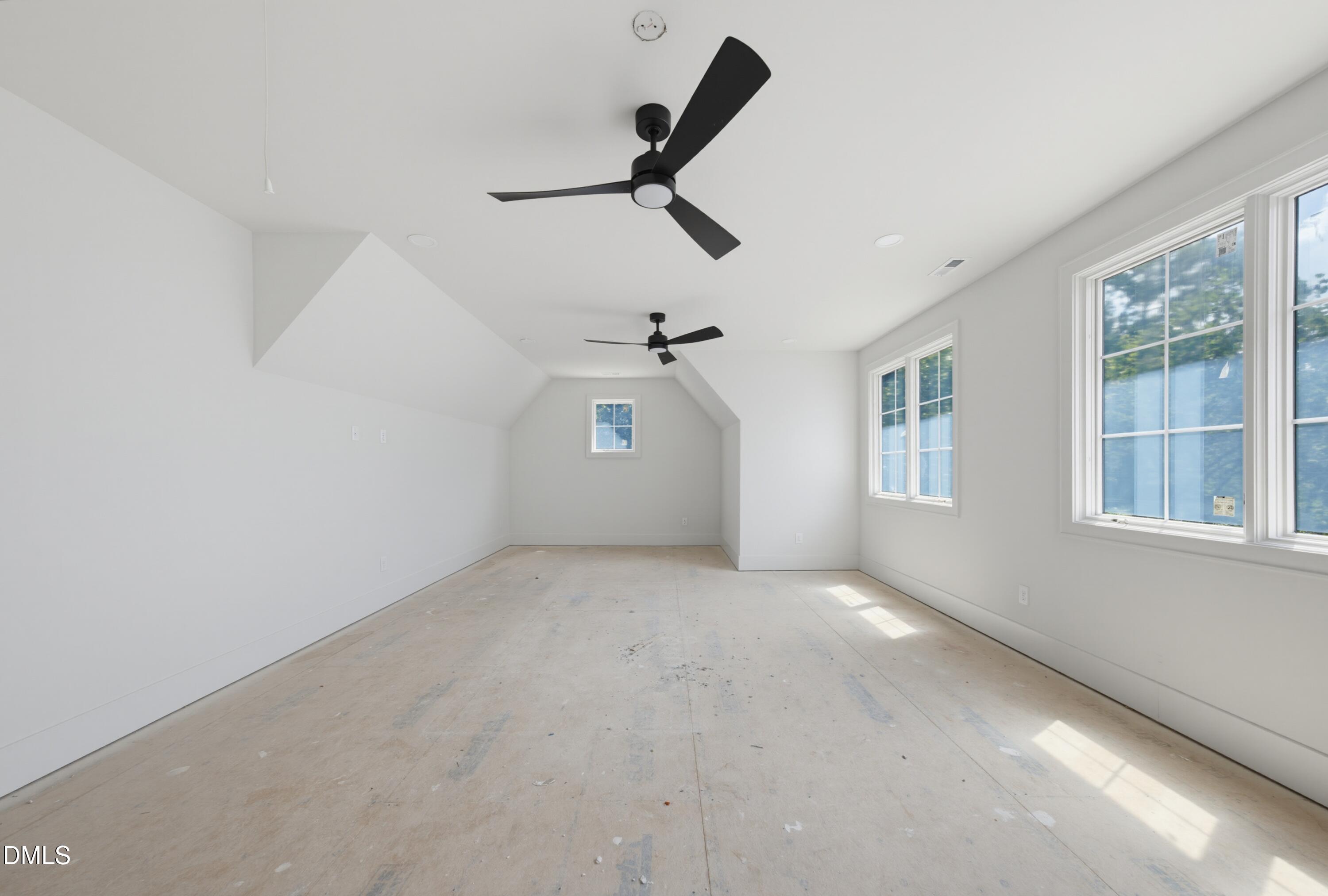 3422 Redbud Lane