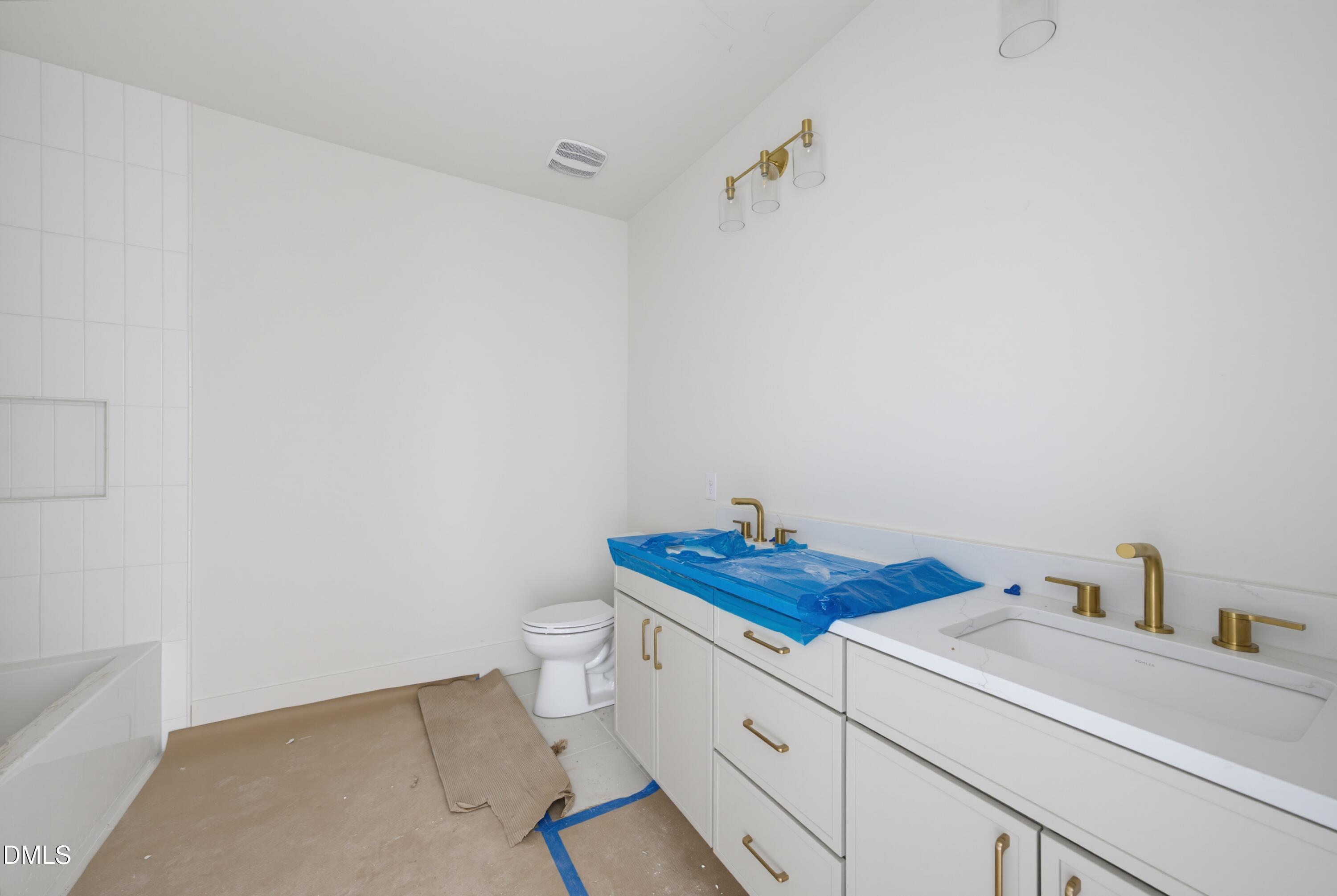 3422 Redbud Lane
