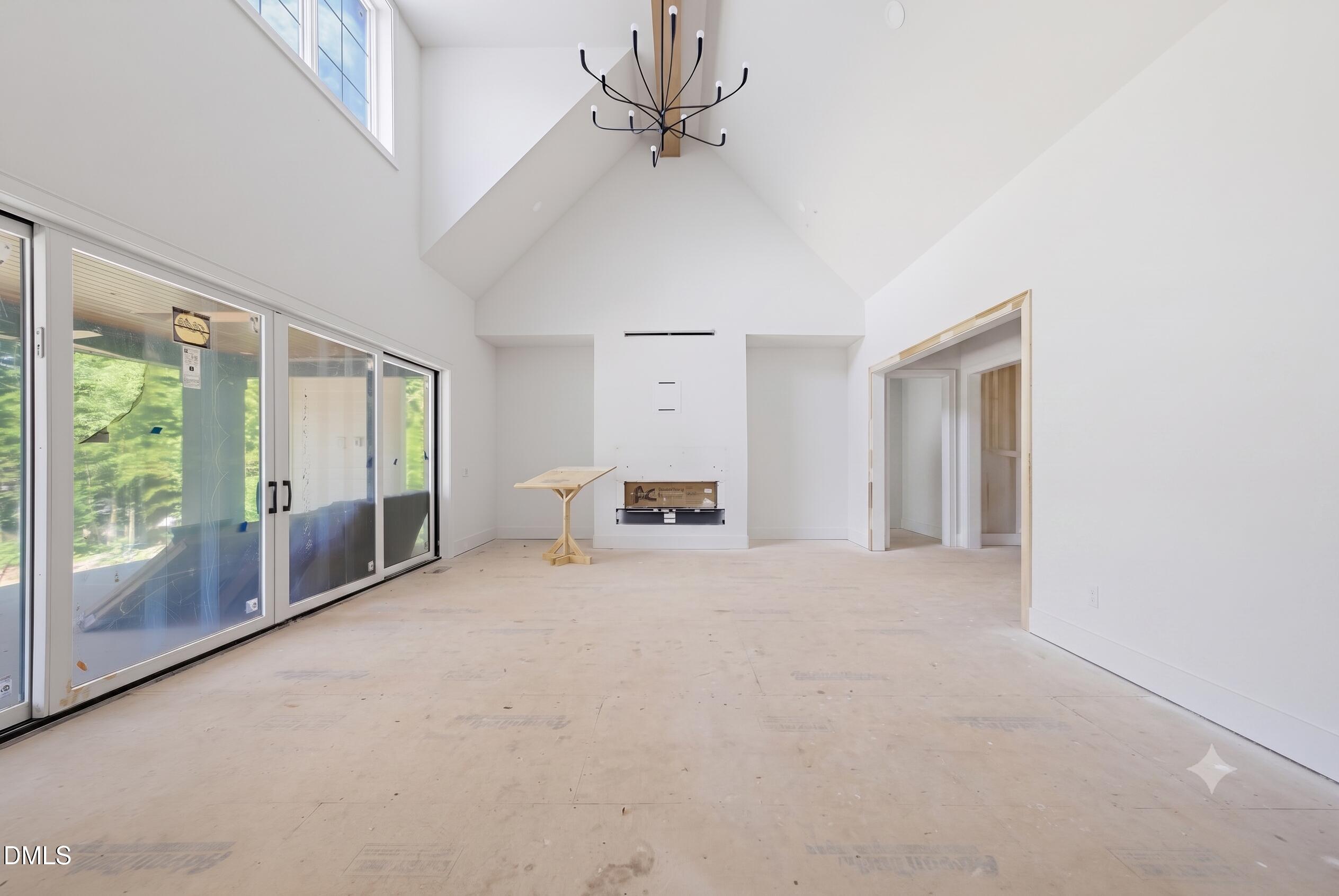 3422 Redbud Lane