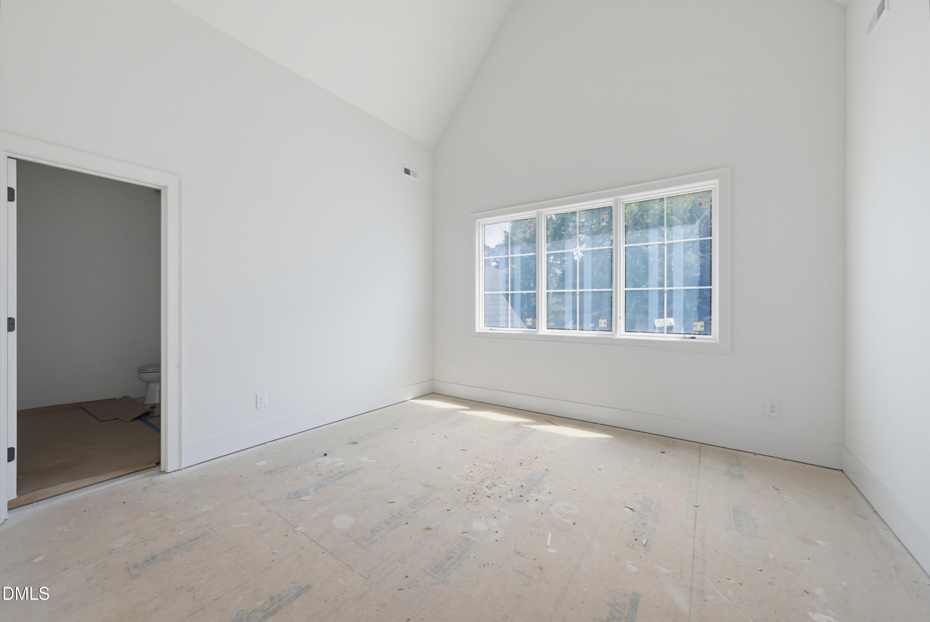 3422 Redbud Lane