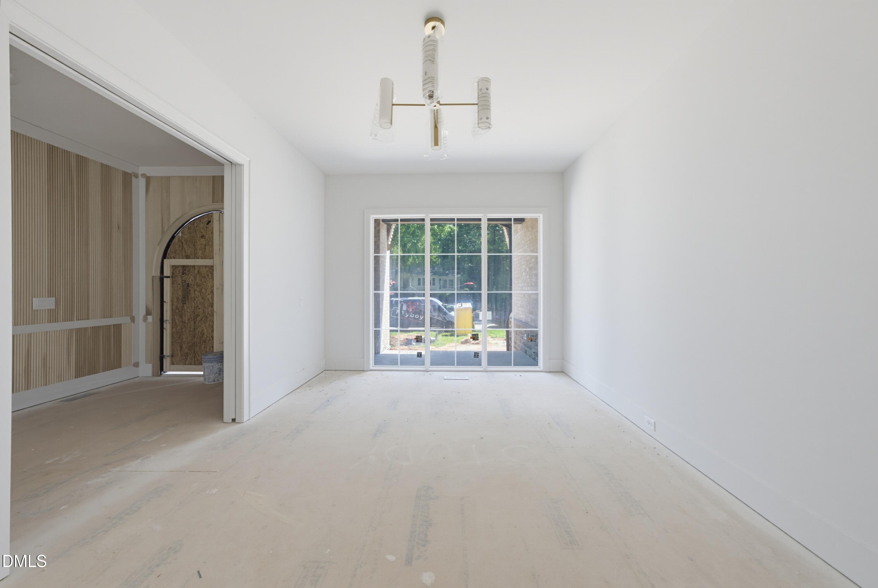 3422 Redbud Lane