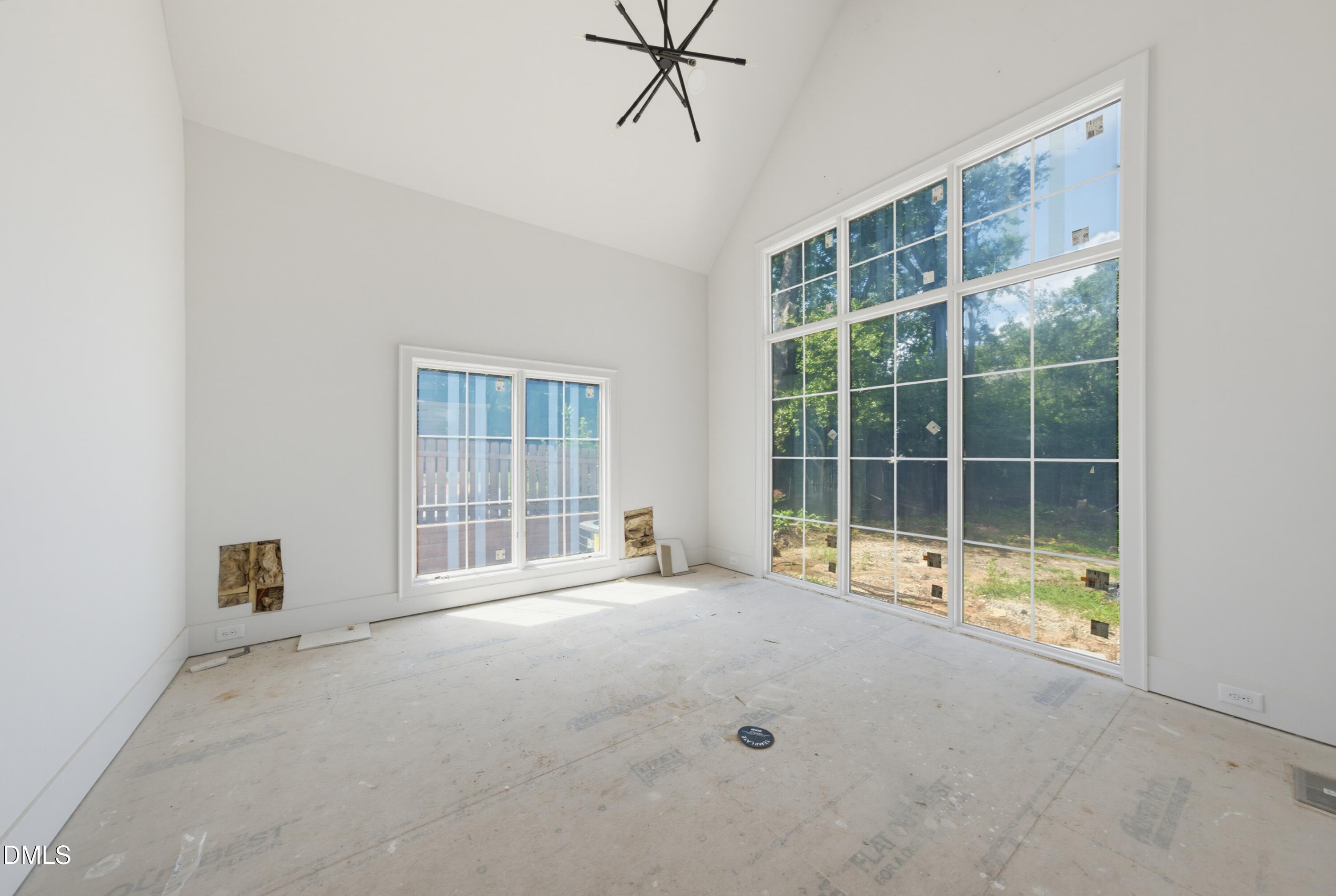 3422 Redbud Lane