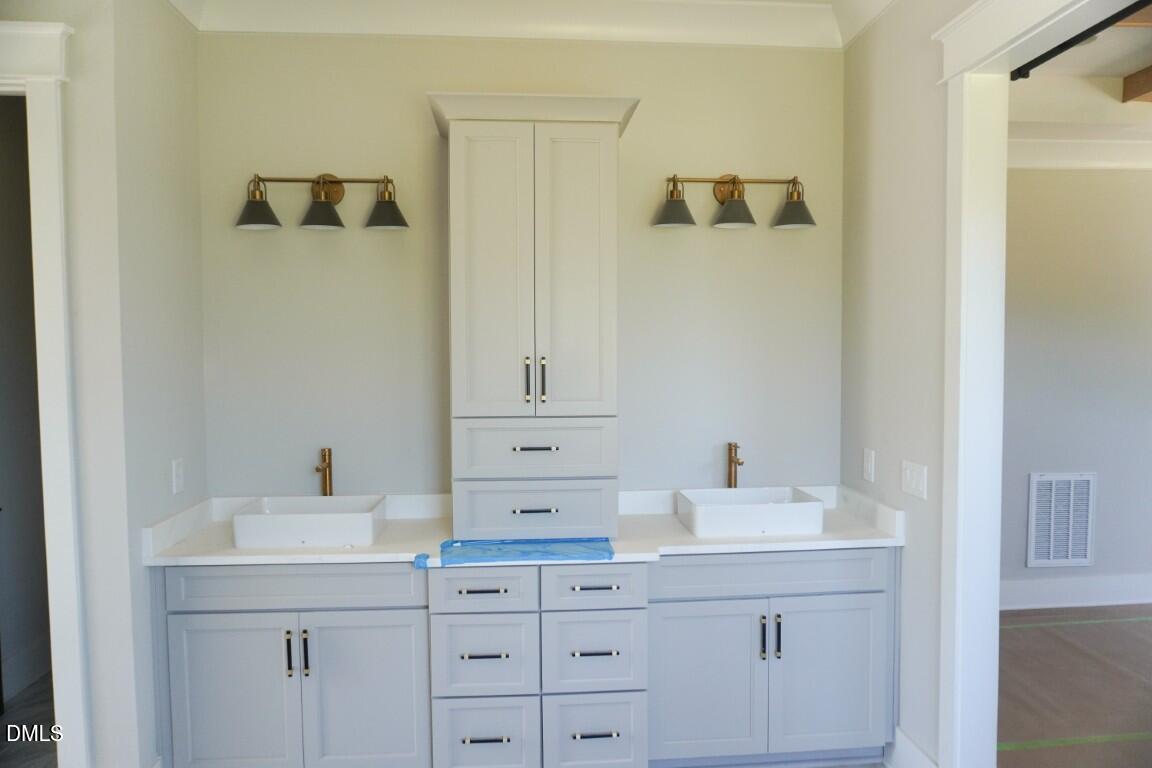 2433 Rosslare Mews