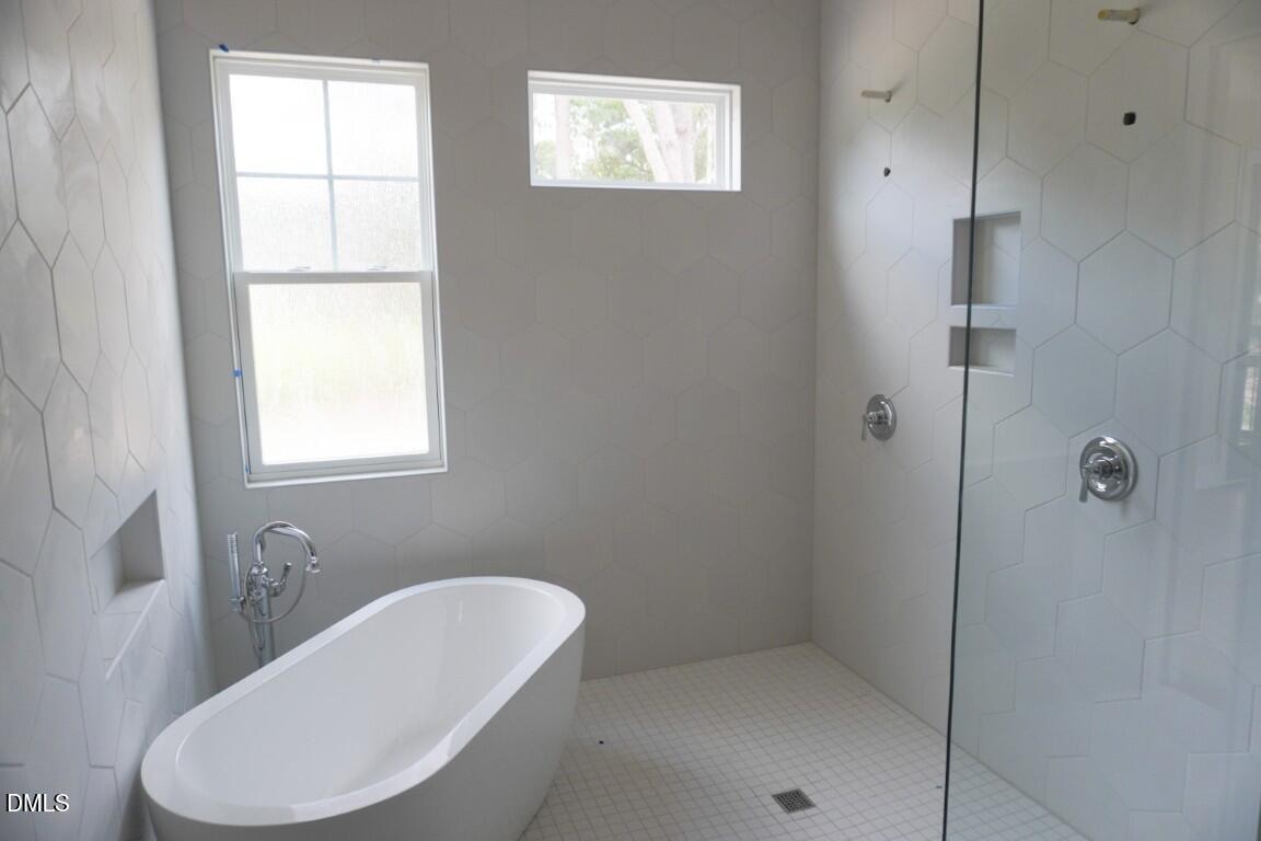 2524 Rosslare Pond Trail
