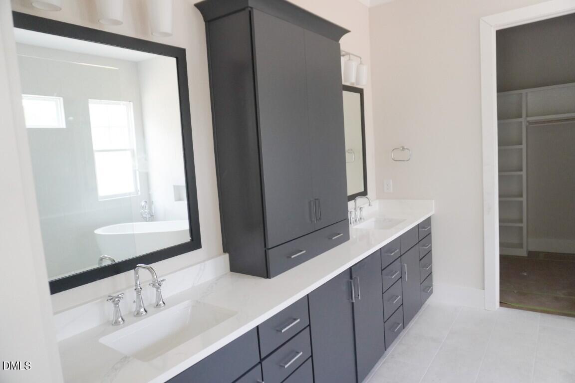 2524 Rosslare Pond Trail
