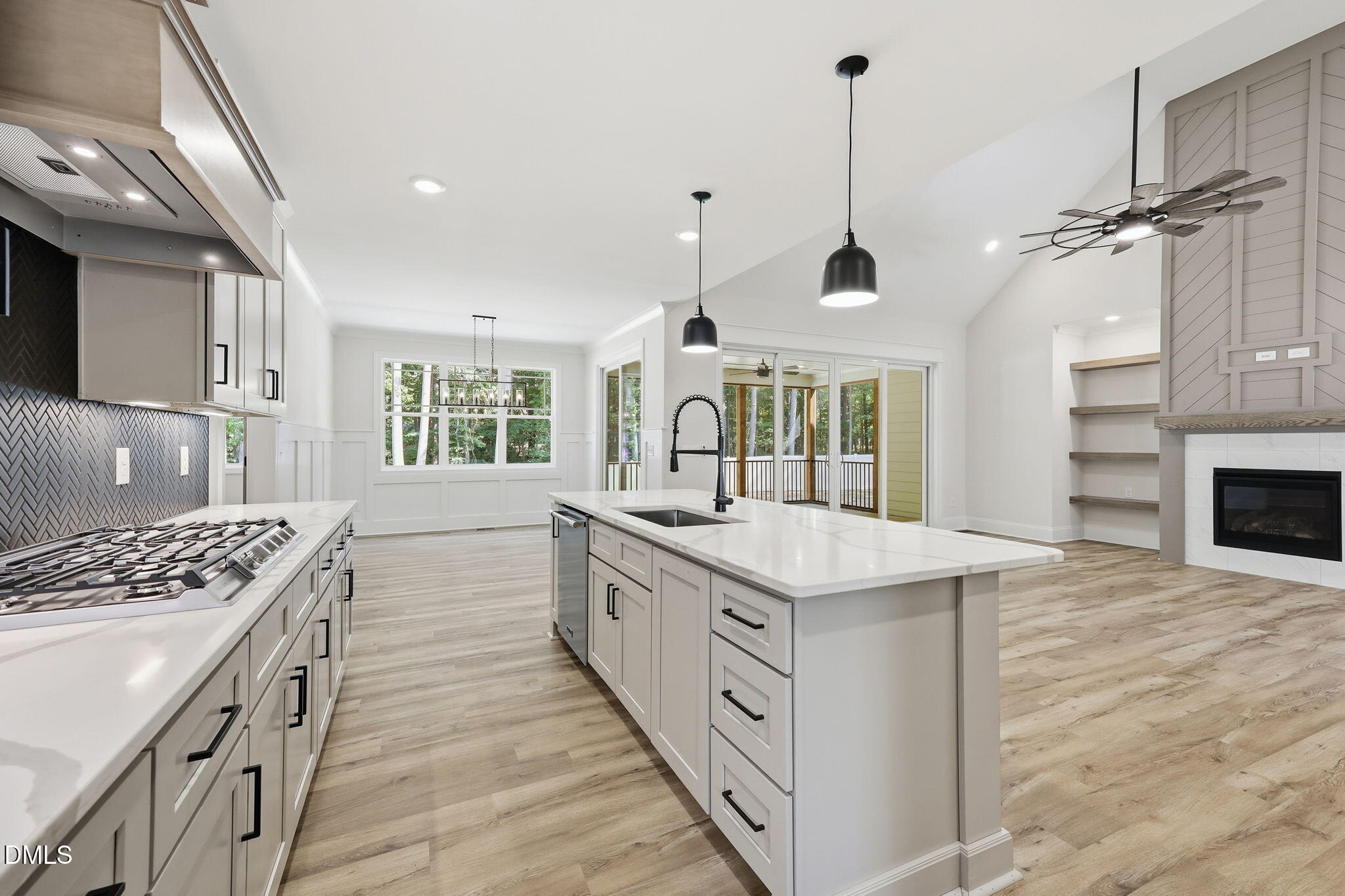 5905 Tranquil Cove
