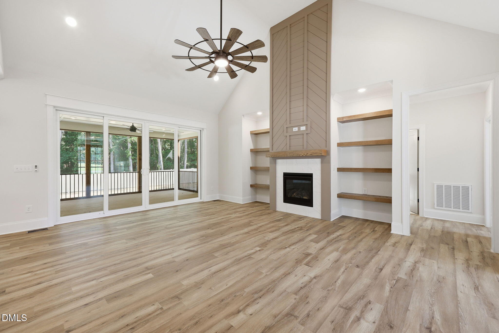 5905 Tranquil Cove