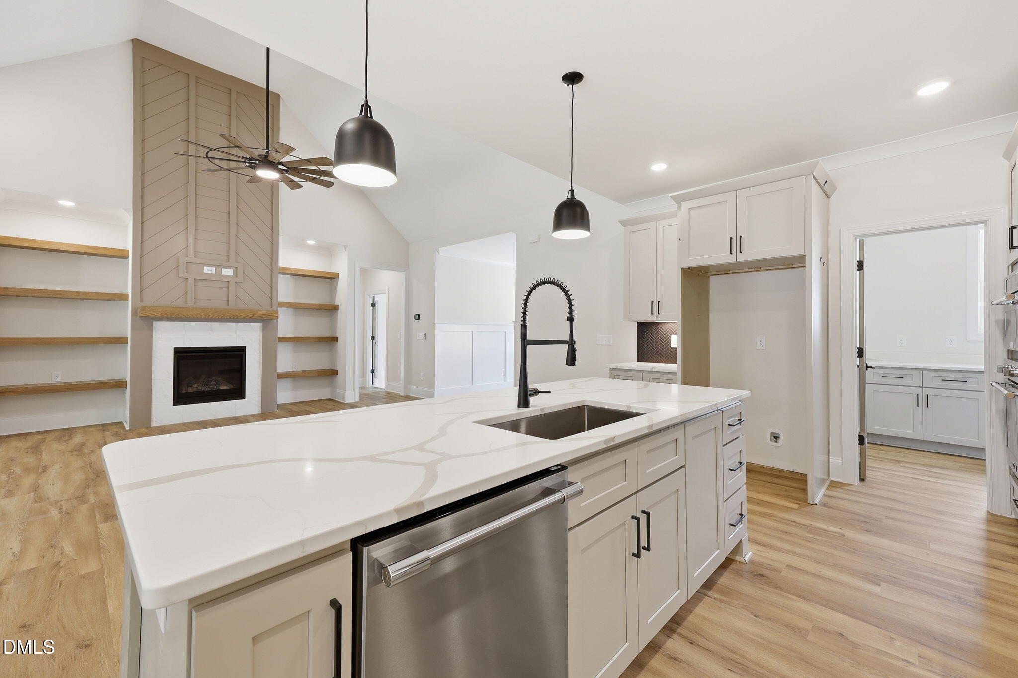 5905 Tranquil Cove