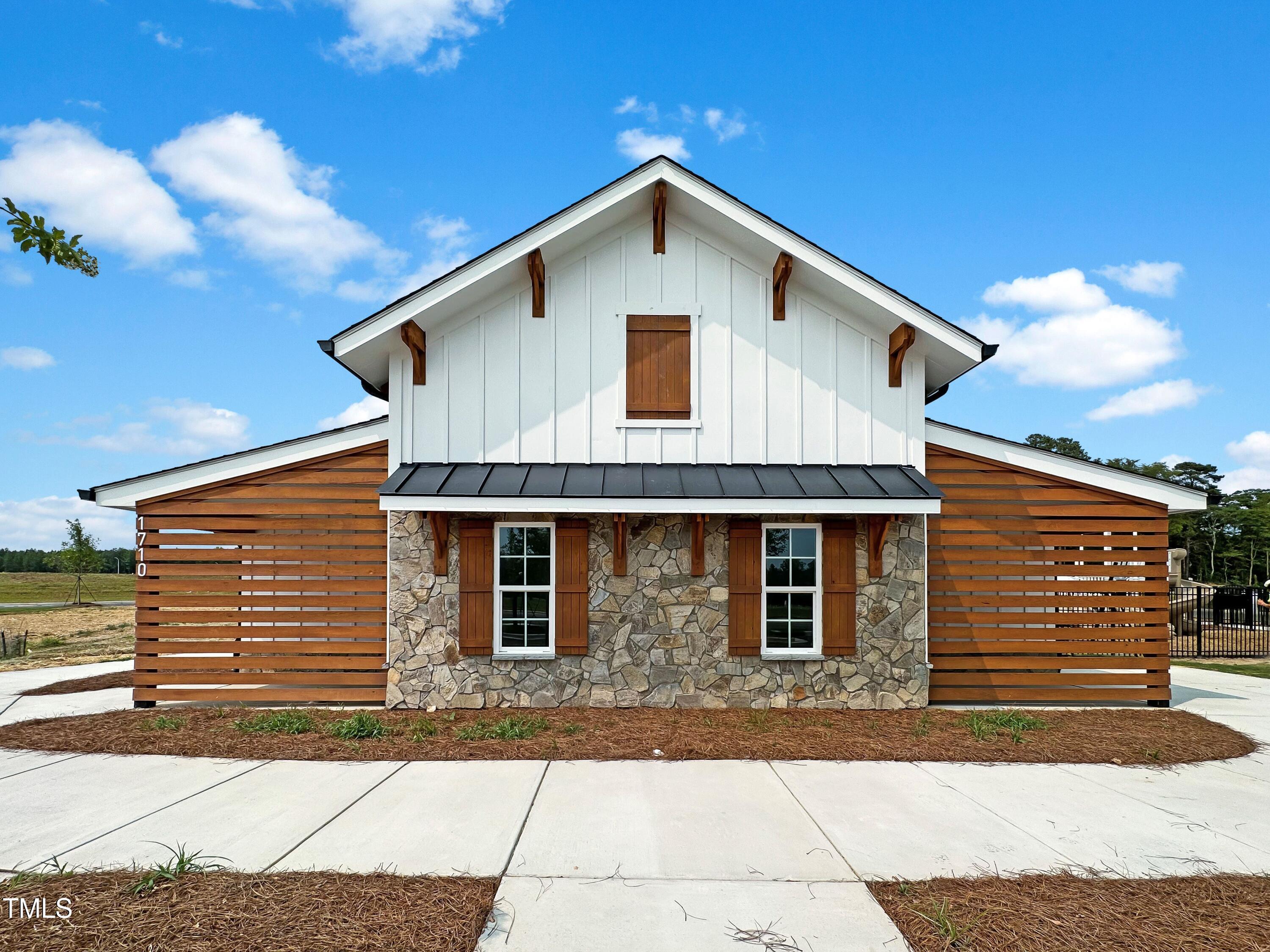 325 Catheys Creek Circle