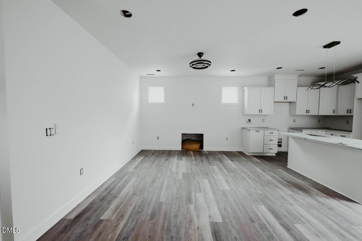 309 E Perry Avenue