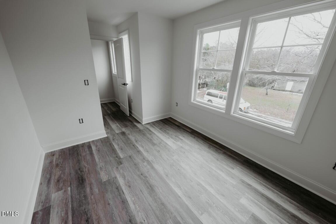 309 E Perry Avenue