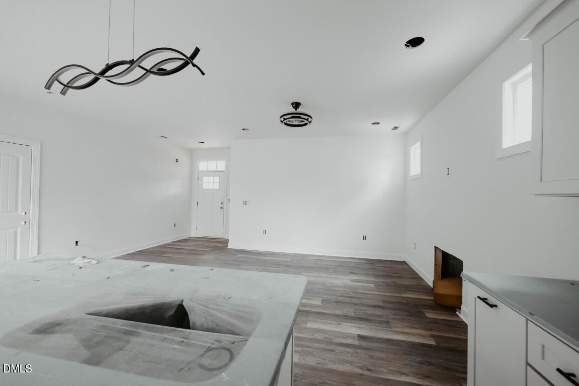 309 E Perry Avenue