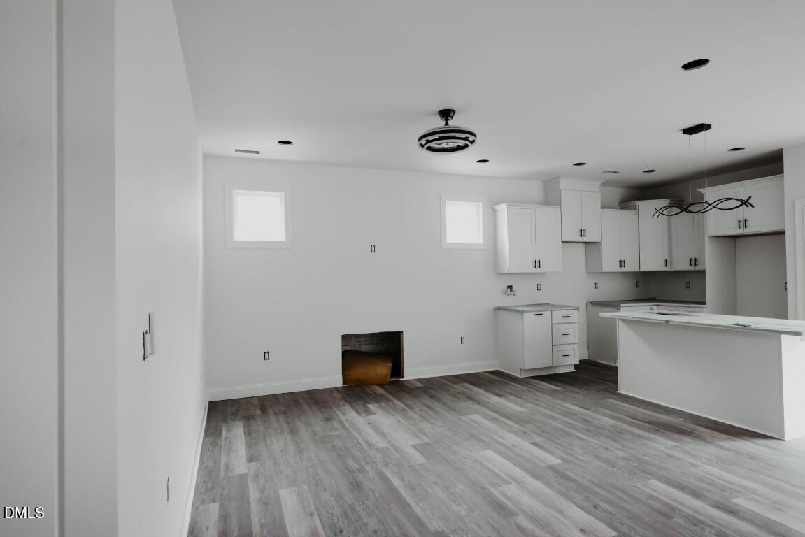 309 E Perry Avenue