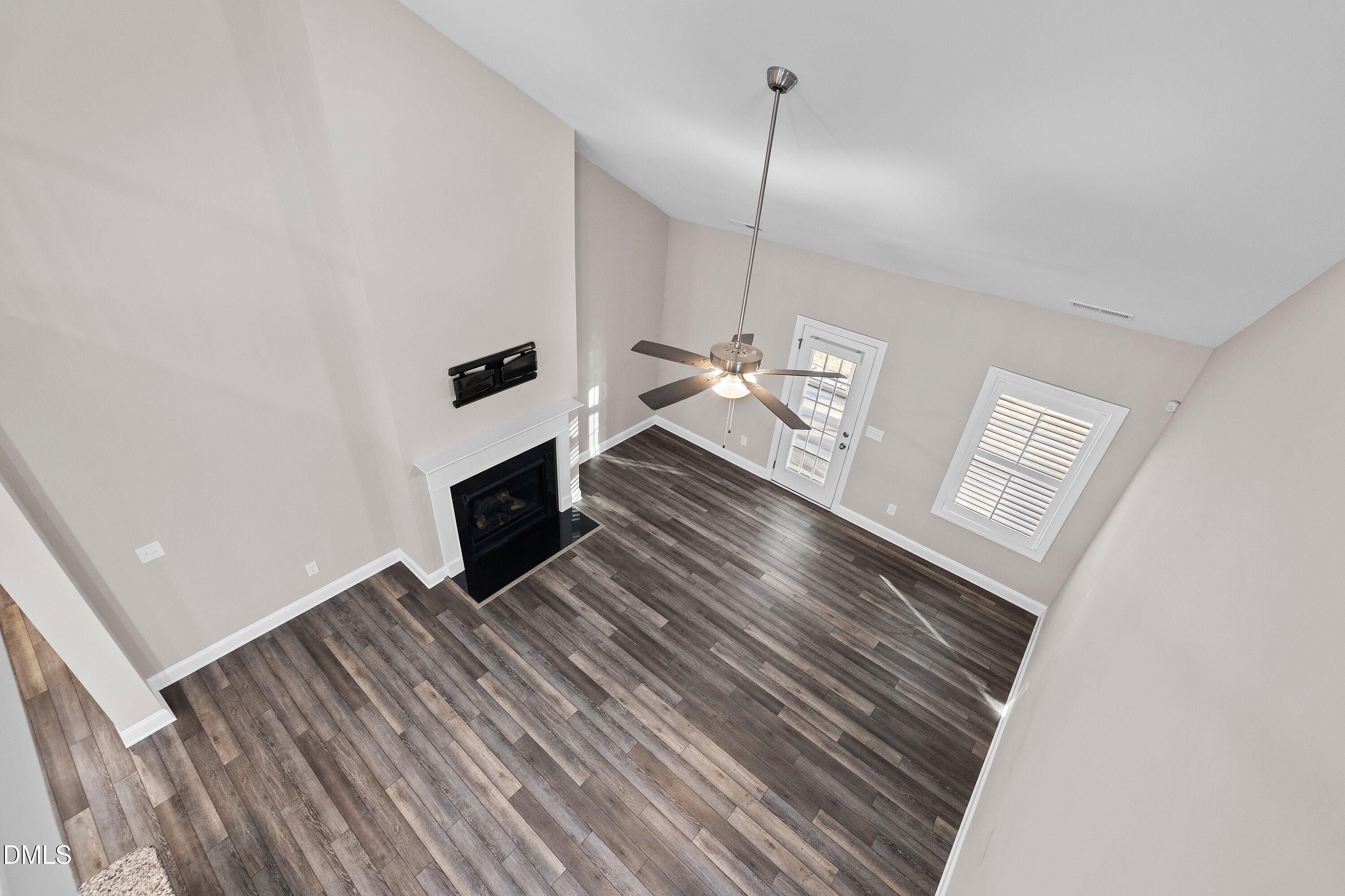110 Vast View Way