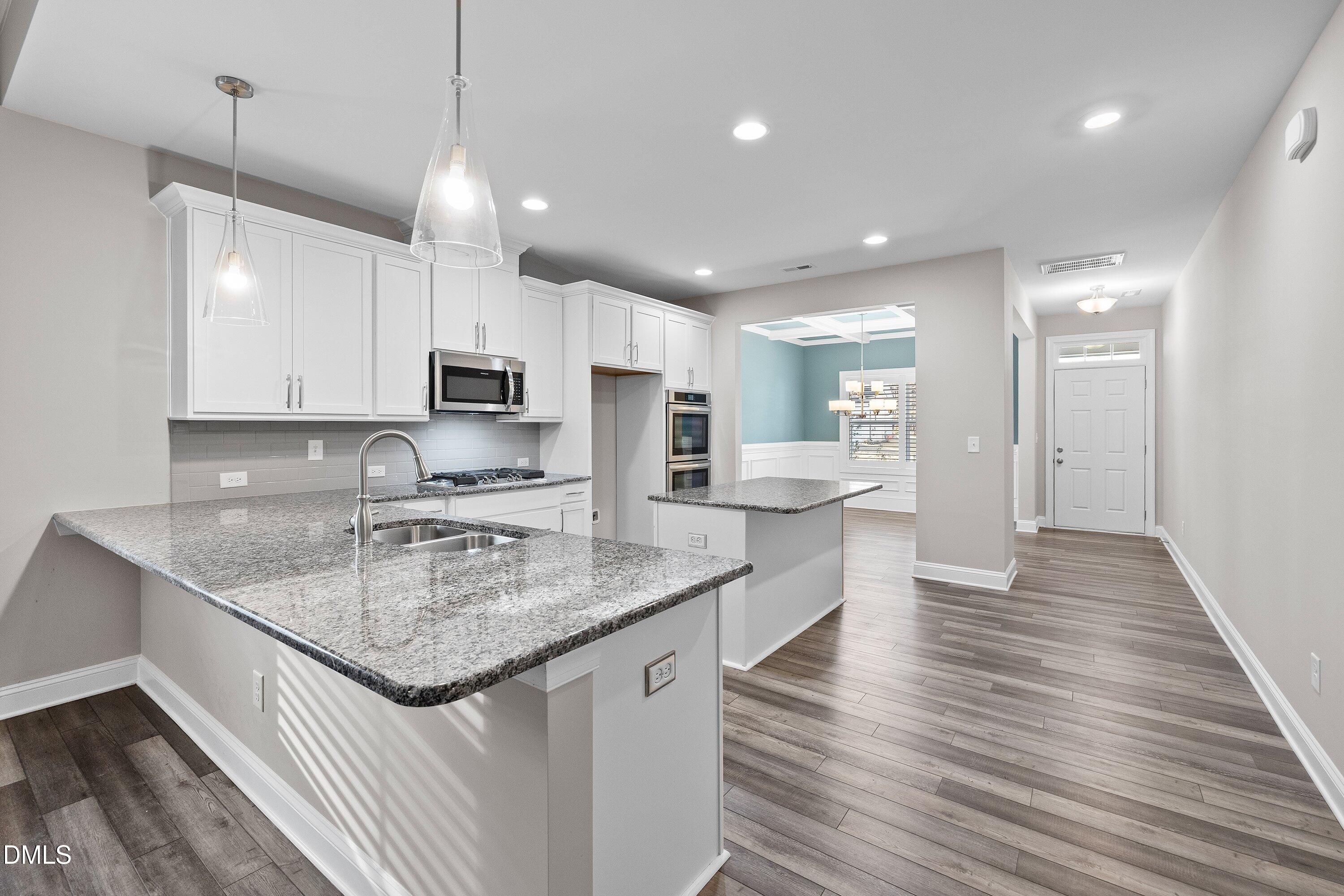 110 Vast View Way