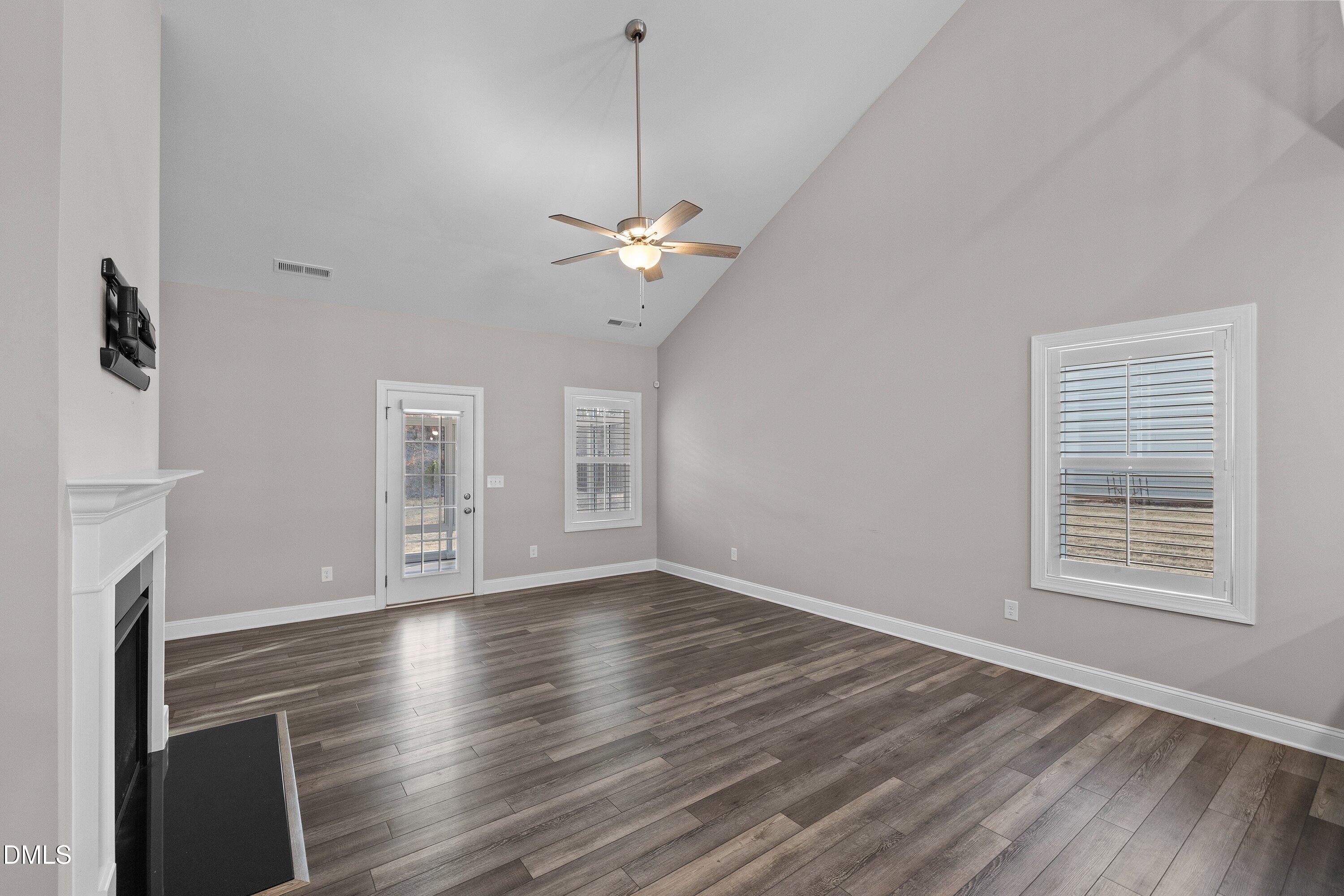 110 Vast View Way