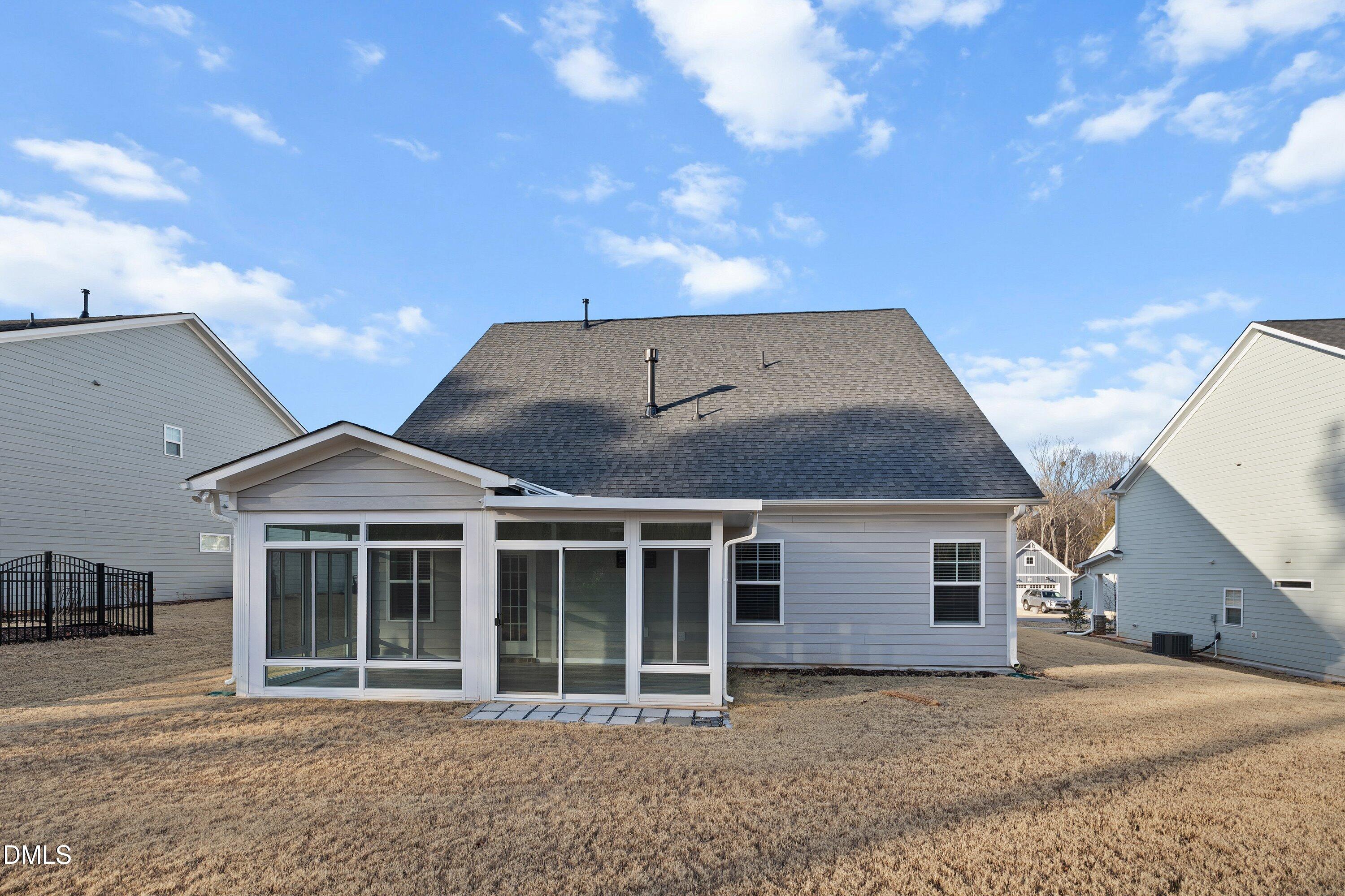 110 Vast View Way