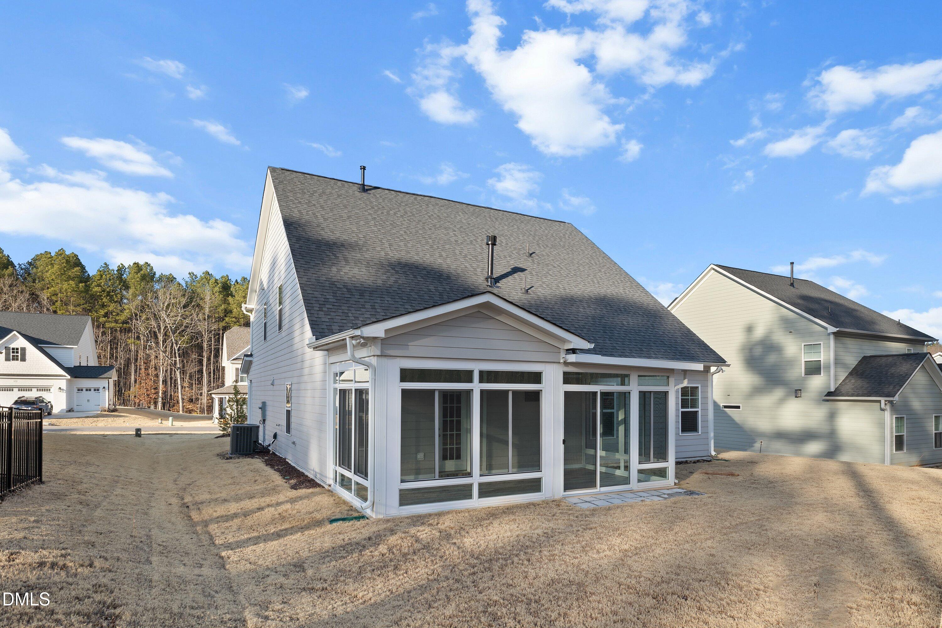 110 Vast View Way