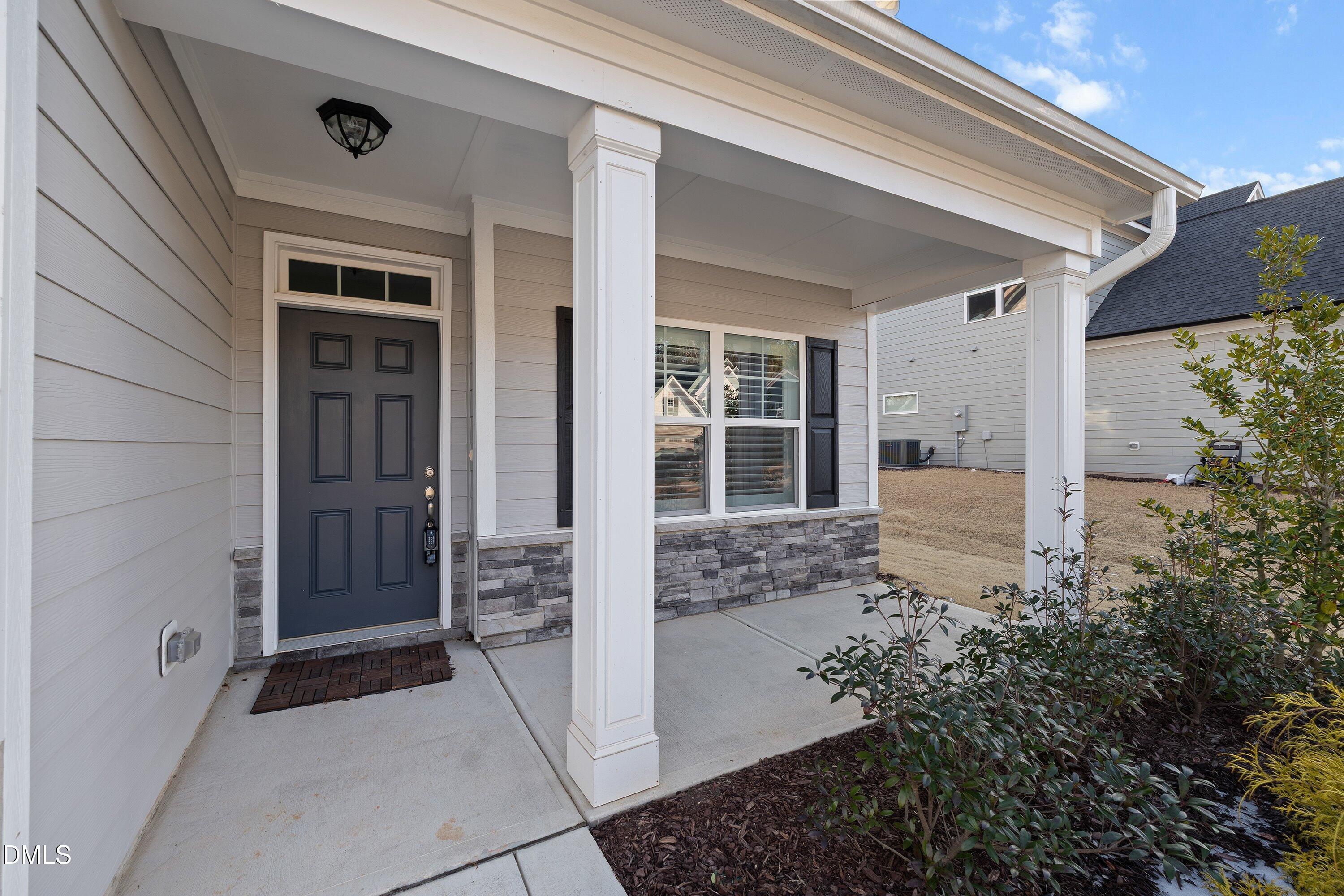 110 Vast View Way