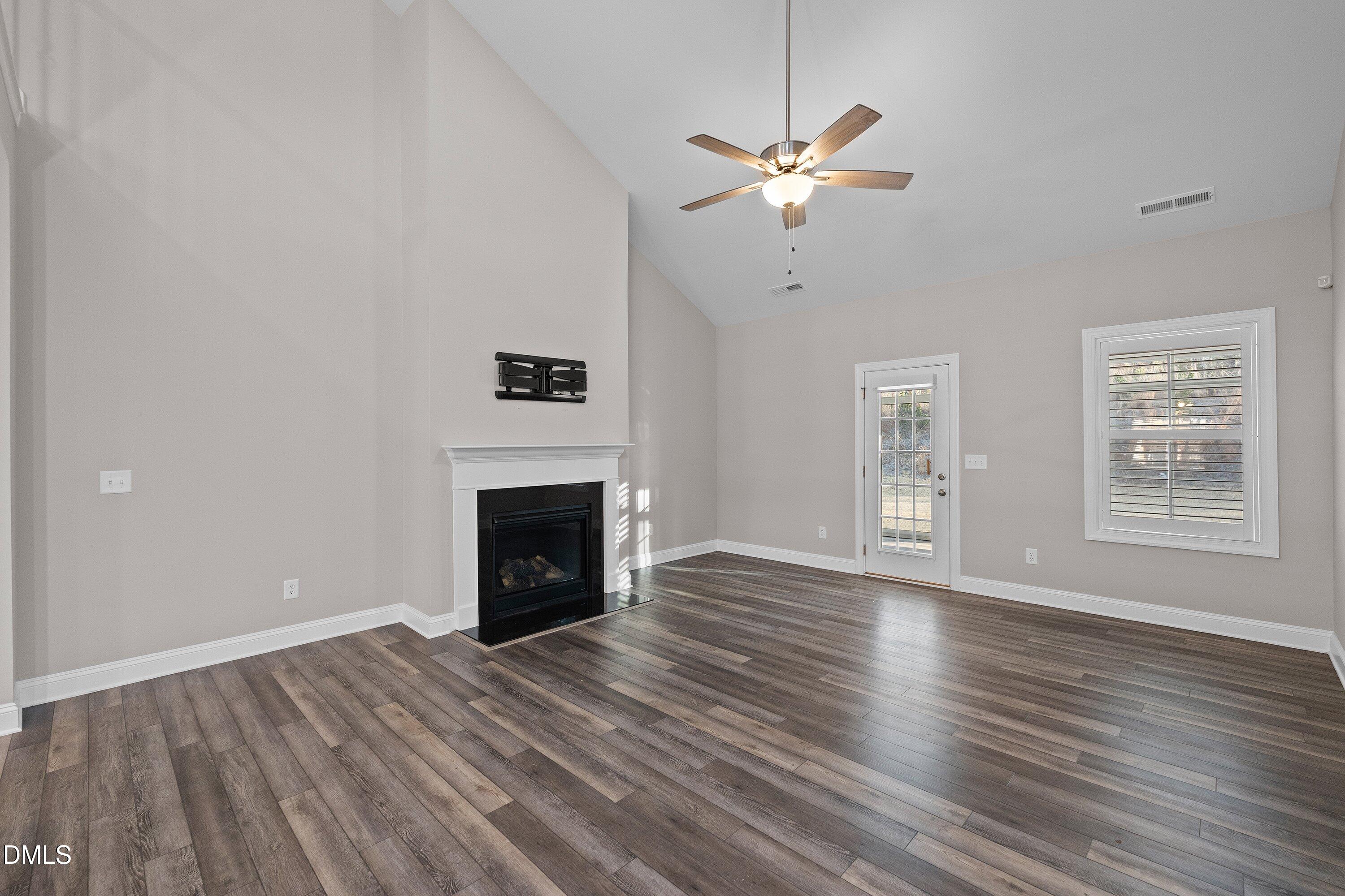 110 Vast View Way