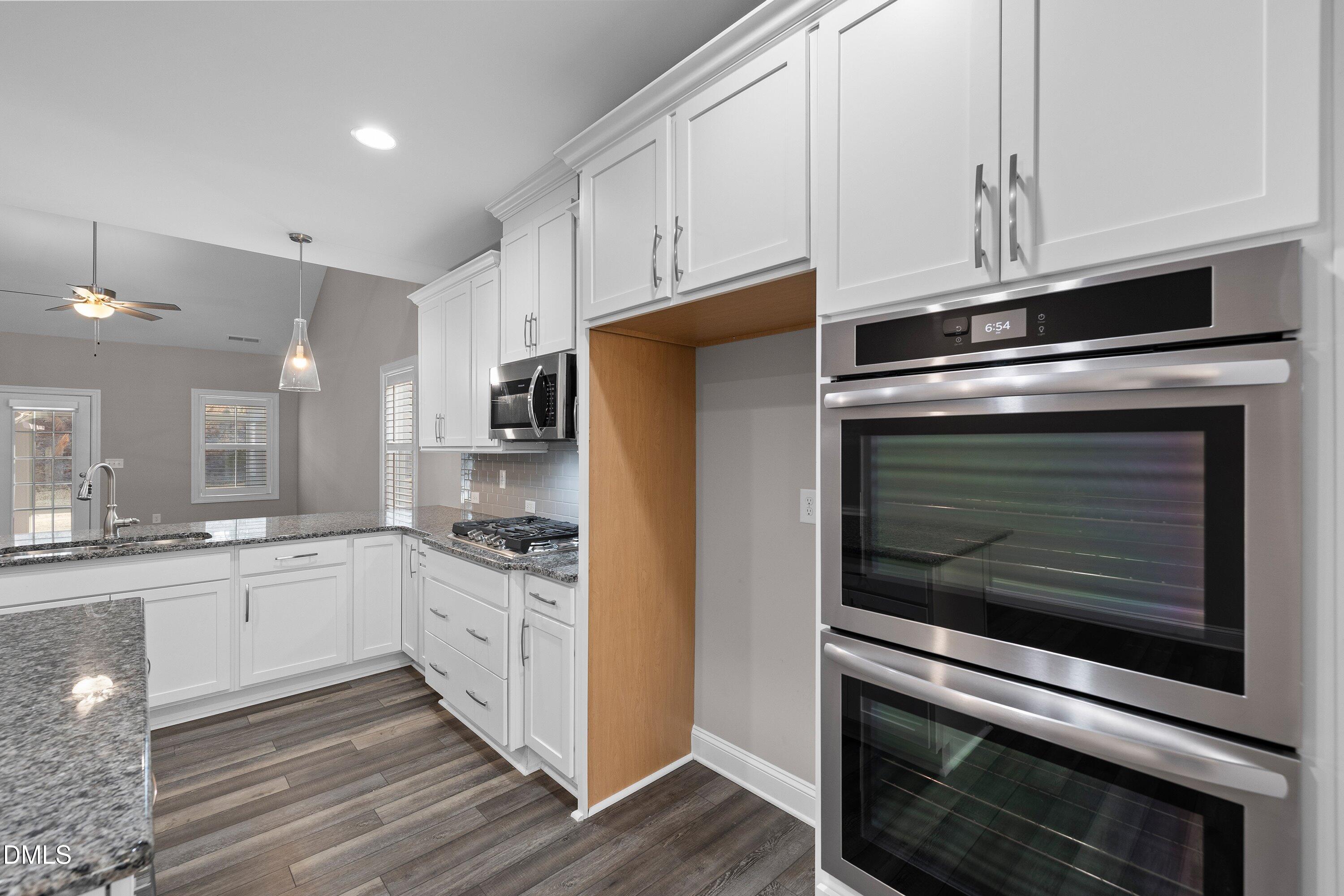 110 Vast View Way