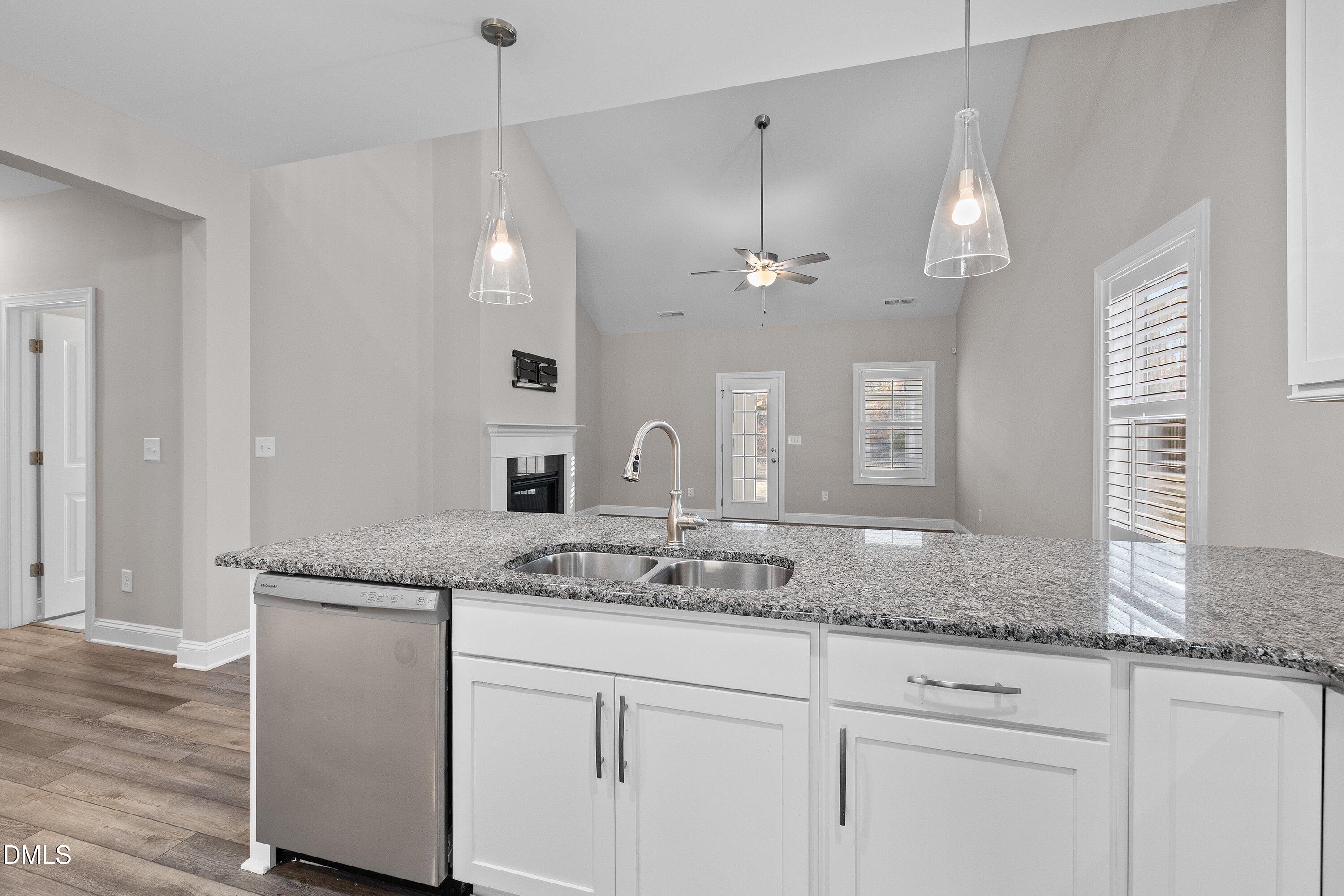 110 Vast View Way