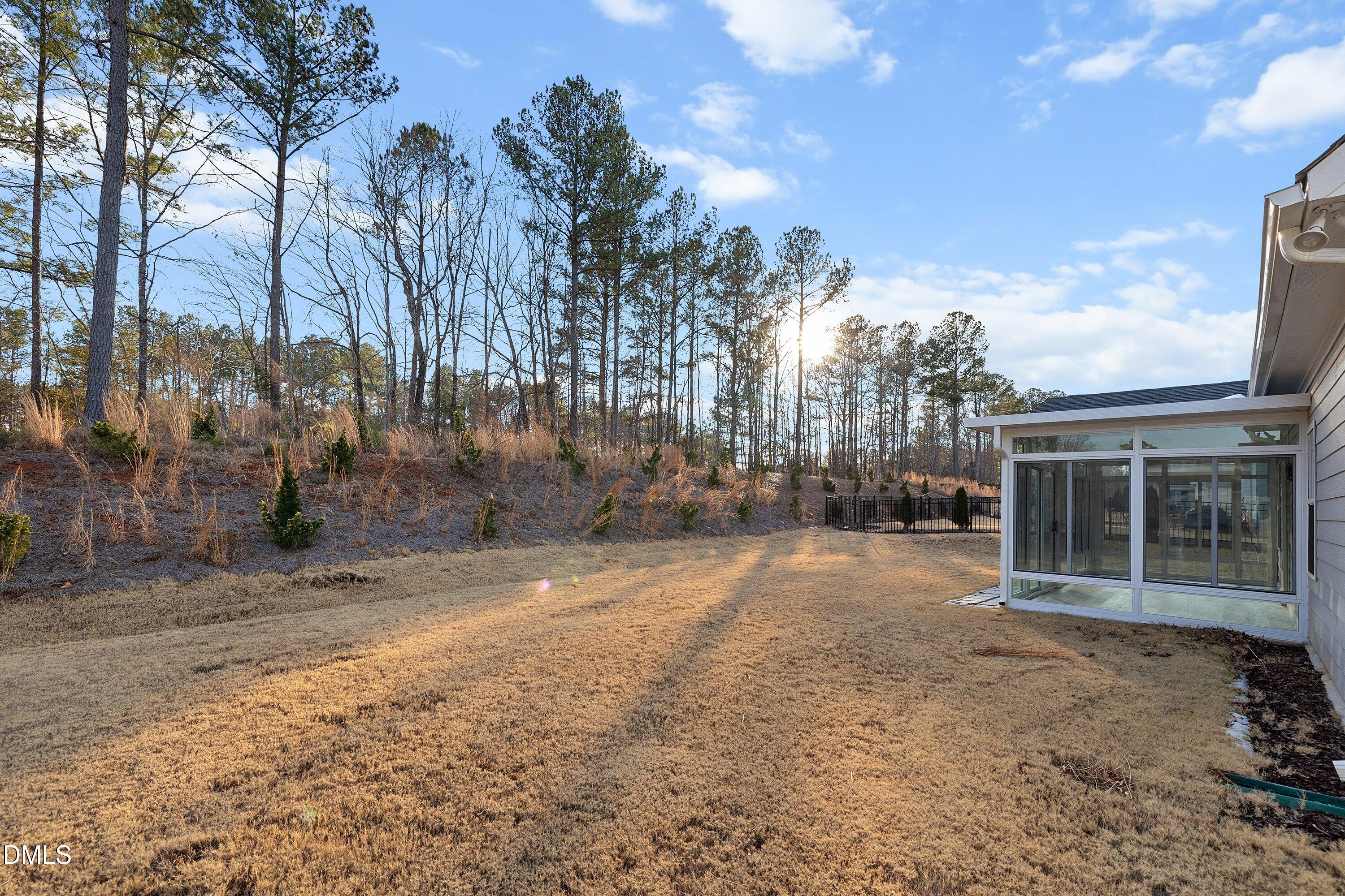 110 Vast View Way