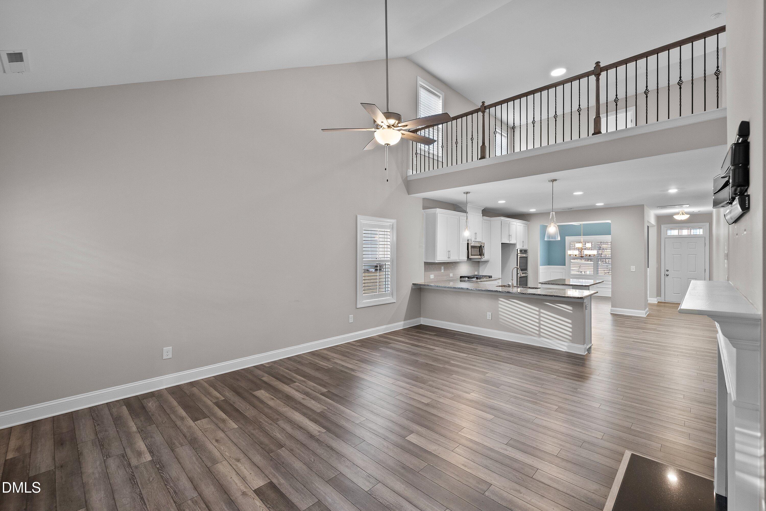 110 Vast View Way