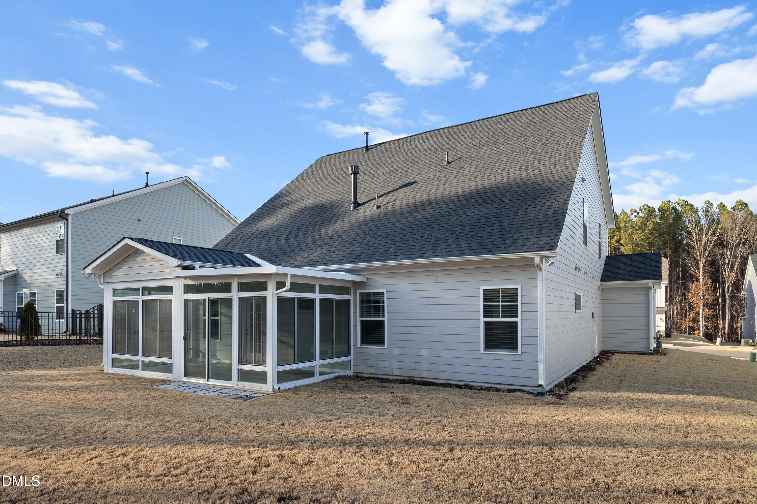 110 Vast View Way