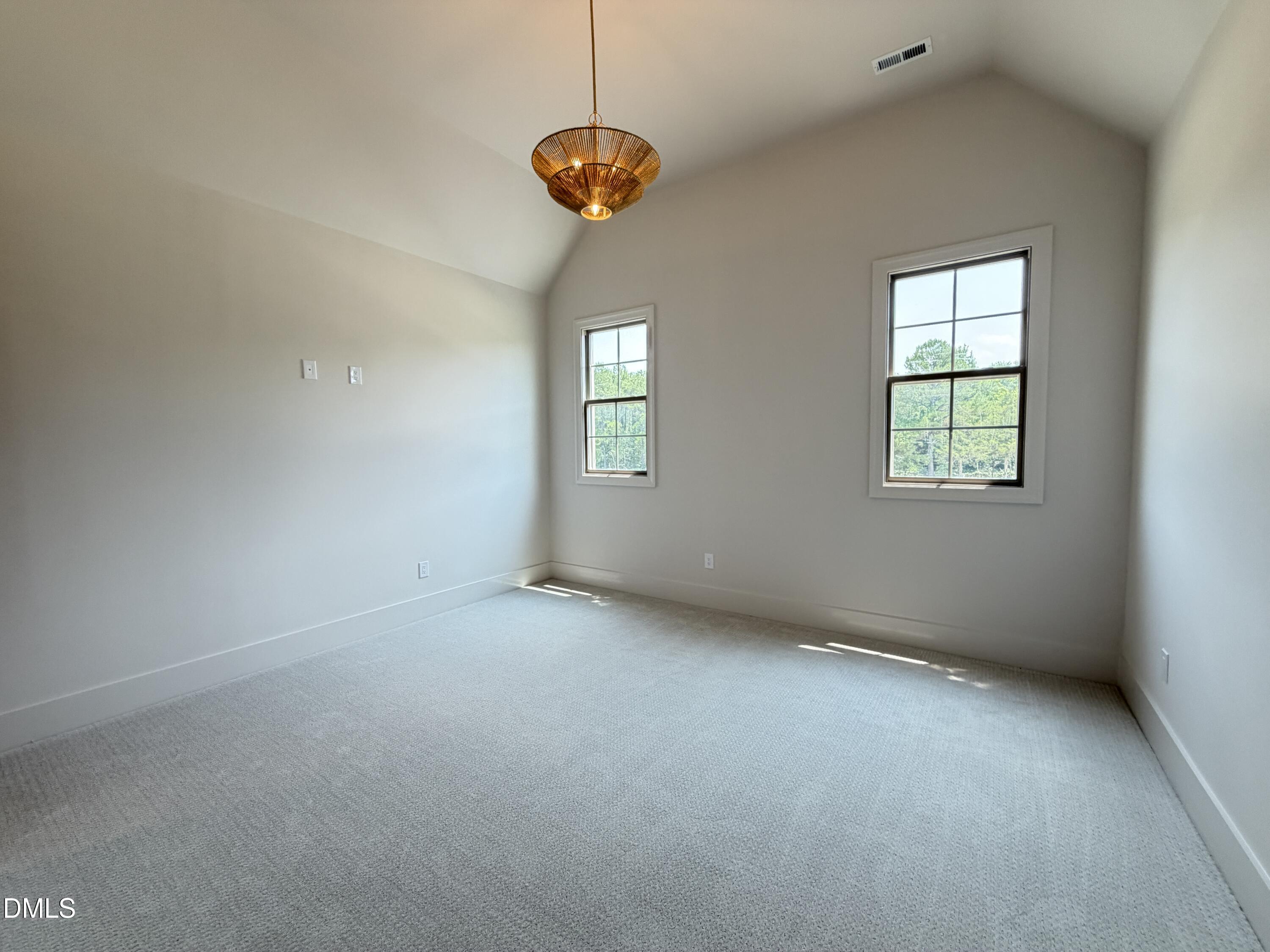 2428 Rosslare Mews Lane