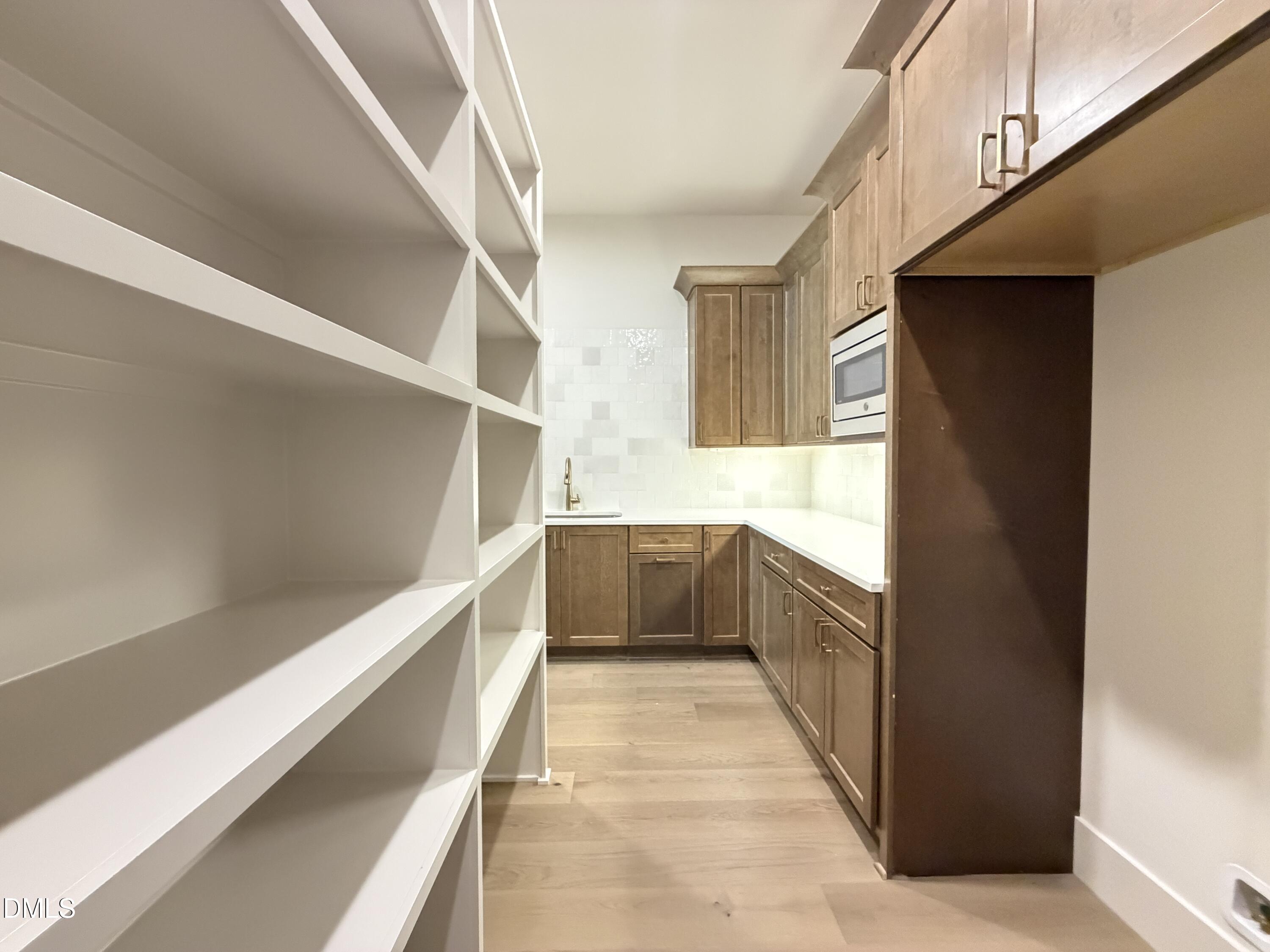 2428 Rosslare Mews Lane