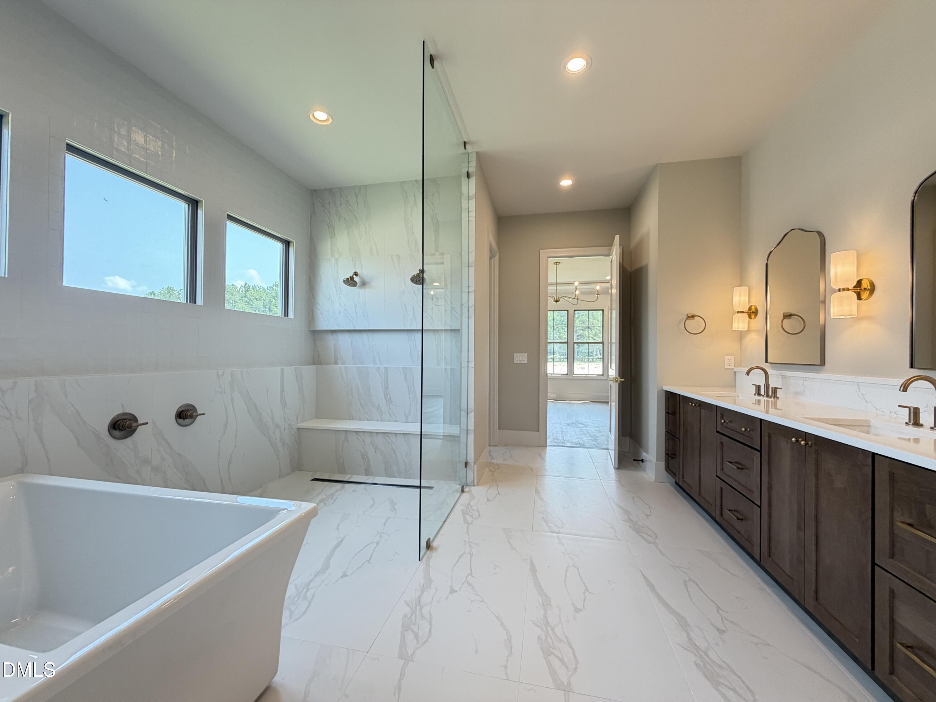 2428 Rosslare Mews Lane