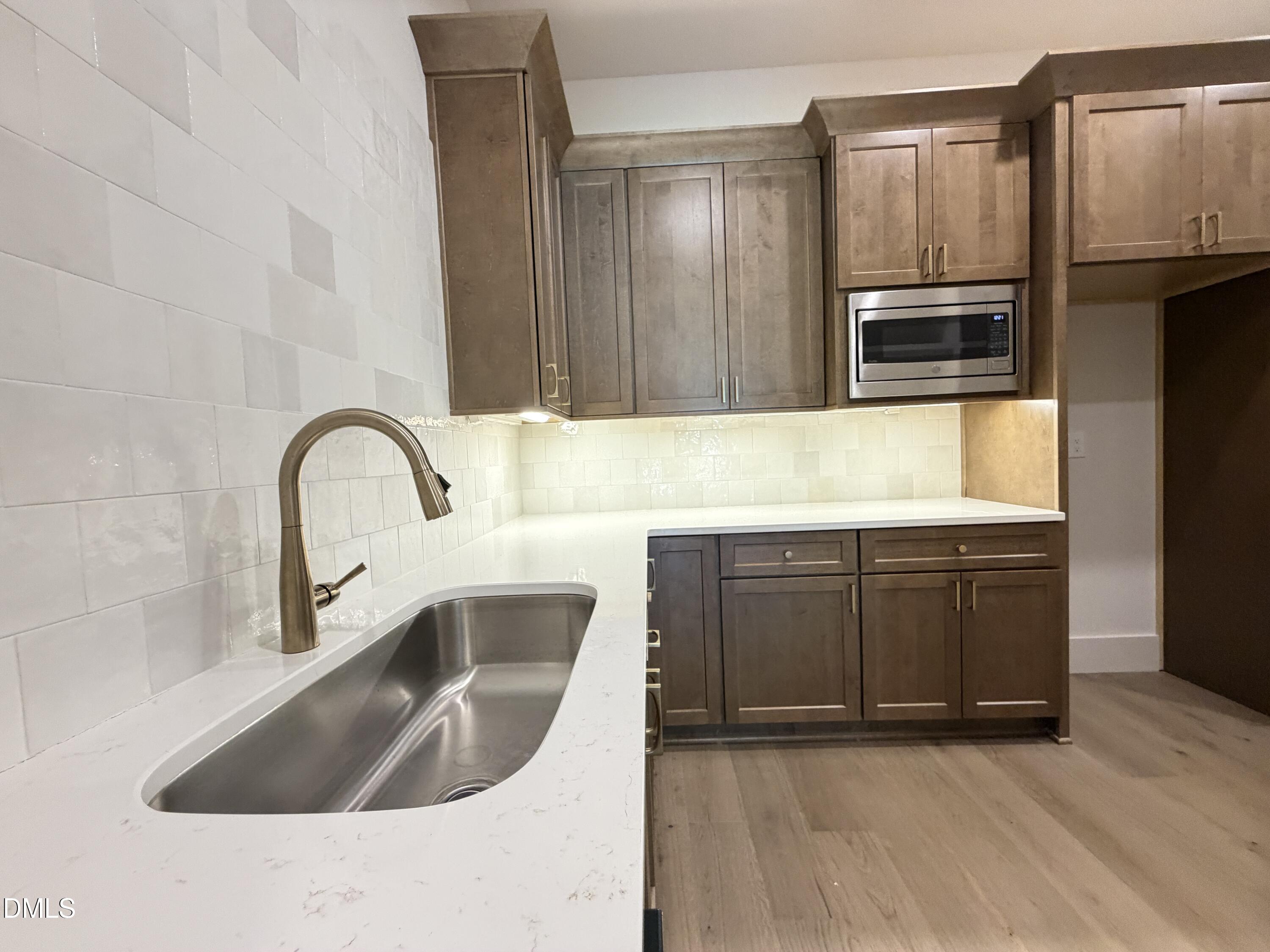 2428 Rosslare Mews Lane
